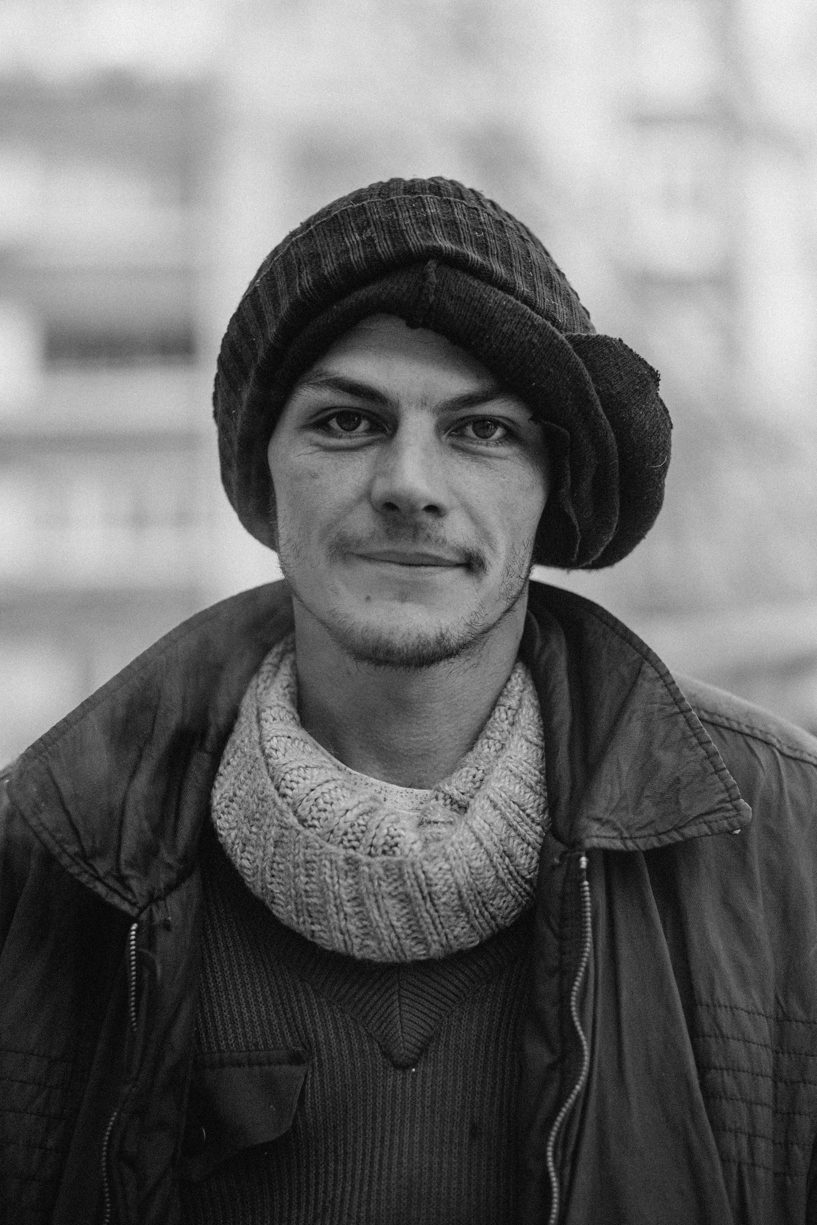 мужской фотограф Алматы Бизнес фотограф алматы Корпоративный фотограф алматы Бизнес портрет алматы подарить сертификат схъемка мужская подарок мужчине