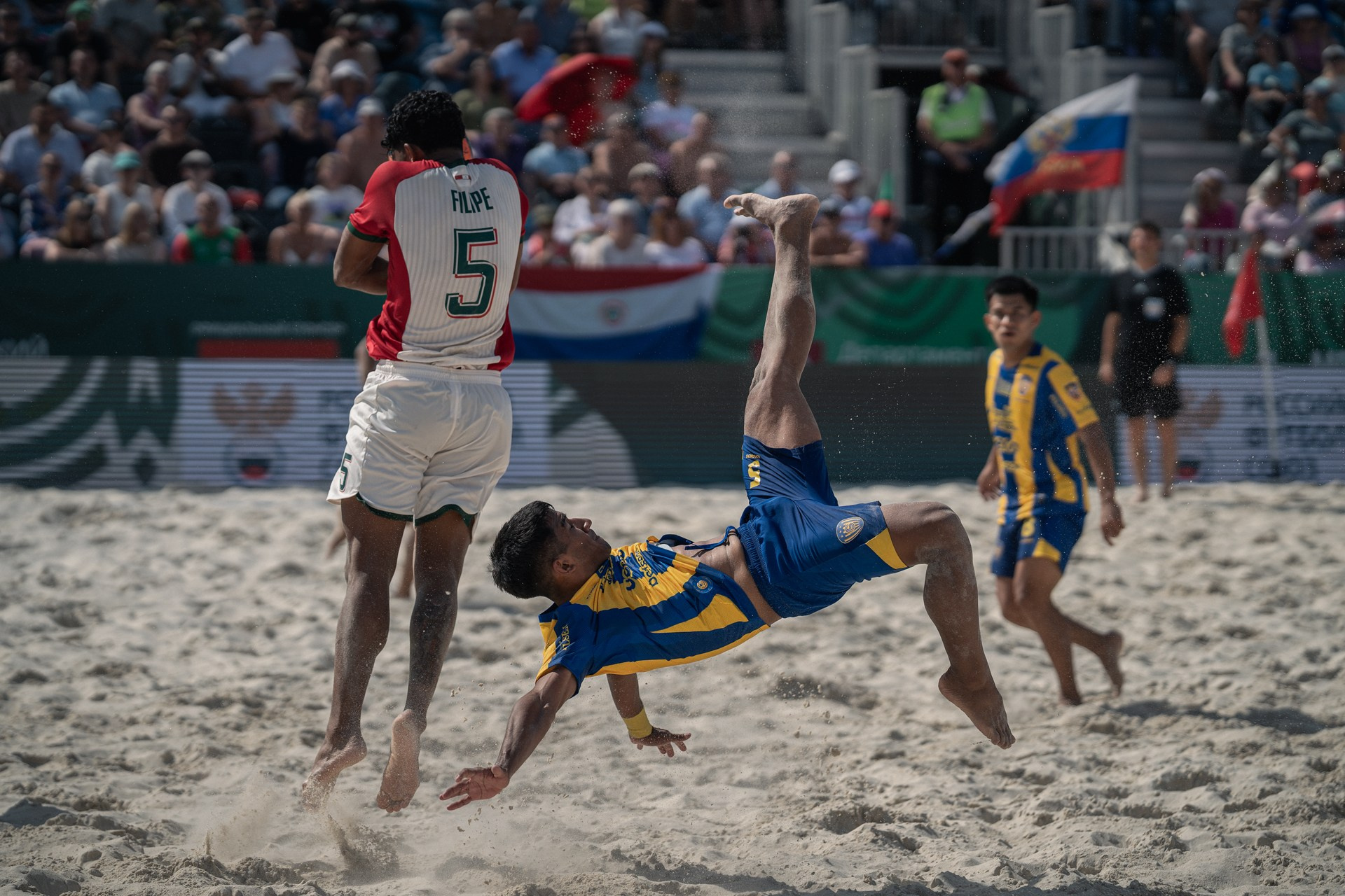 Beach Soccer: Lokomotiv vs Sportivo Luqueño — 6:4 Photo Report | Sergey Churnosov