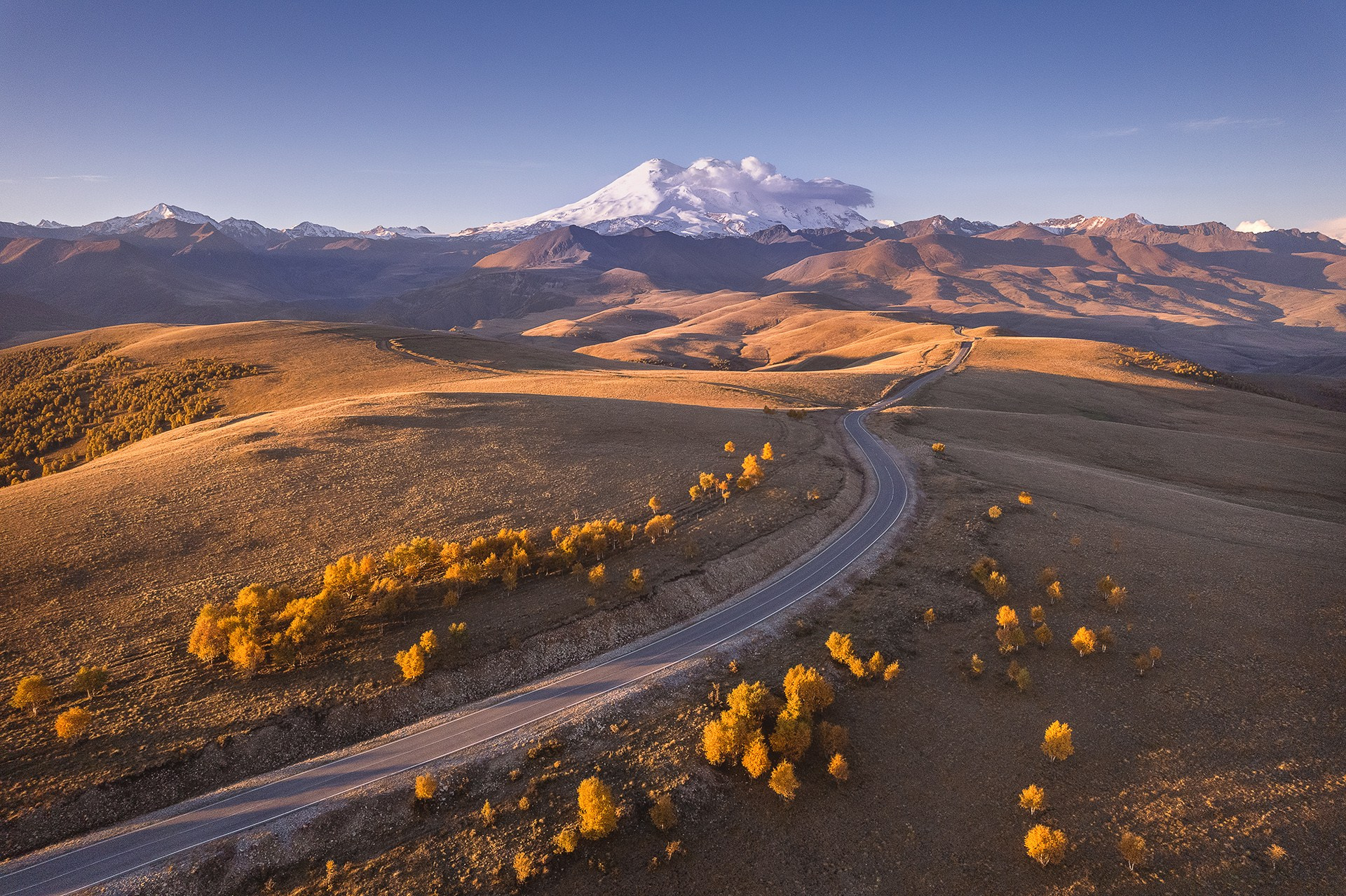 Осеннее приэльбрусье 2026 | Фотограф Дмитрий Купрацевич. Дмитрий Купрацевич профессиональный пейзажный и travel-фотограф