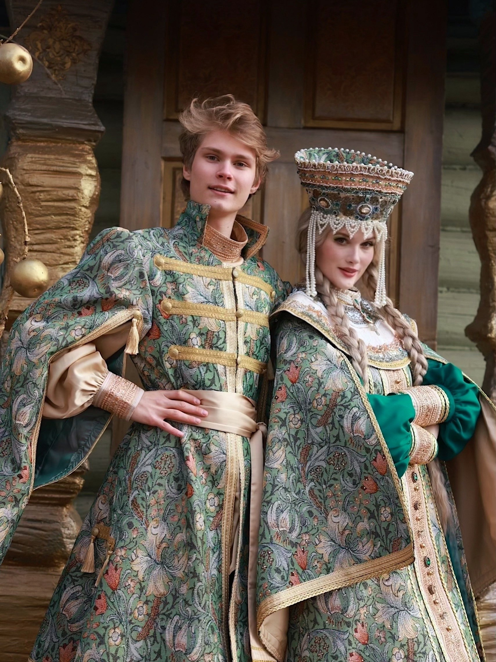 Царица. Русские народные костюмы в Москве