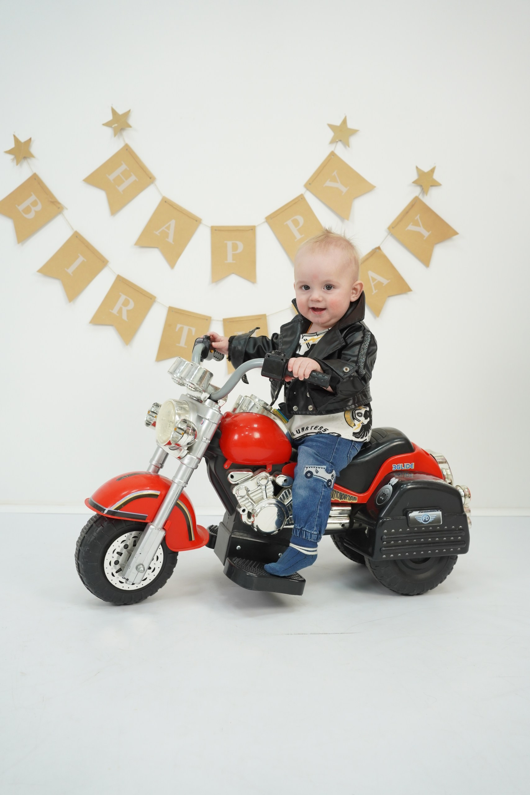 Фотосессия на Годик для Мальчиков. Детская Фотостудия ГОДОВАСИКИ в Санкт-Петербурге фотосесия на годик