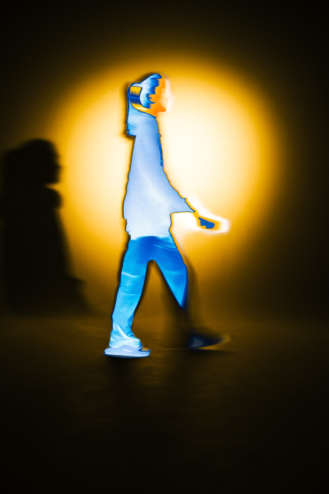 Works. Фотограф с цветным светом и оператор в Москве | Лиля Кичигина