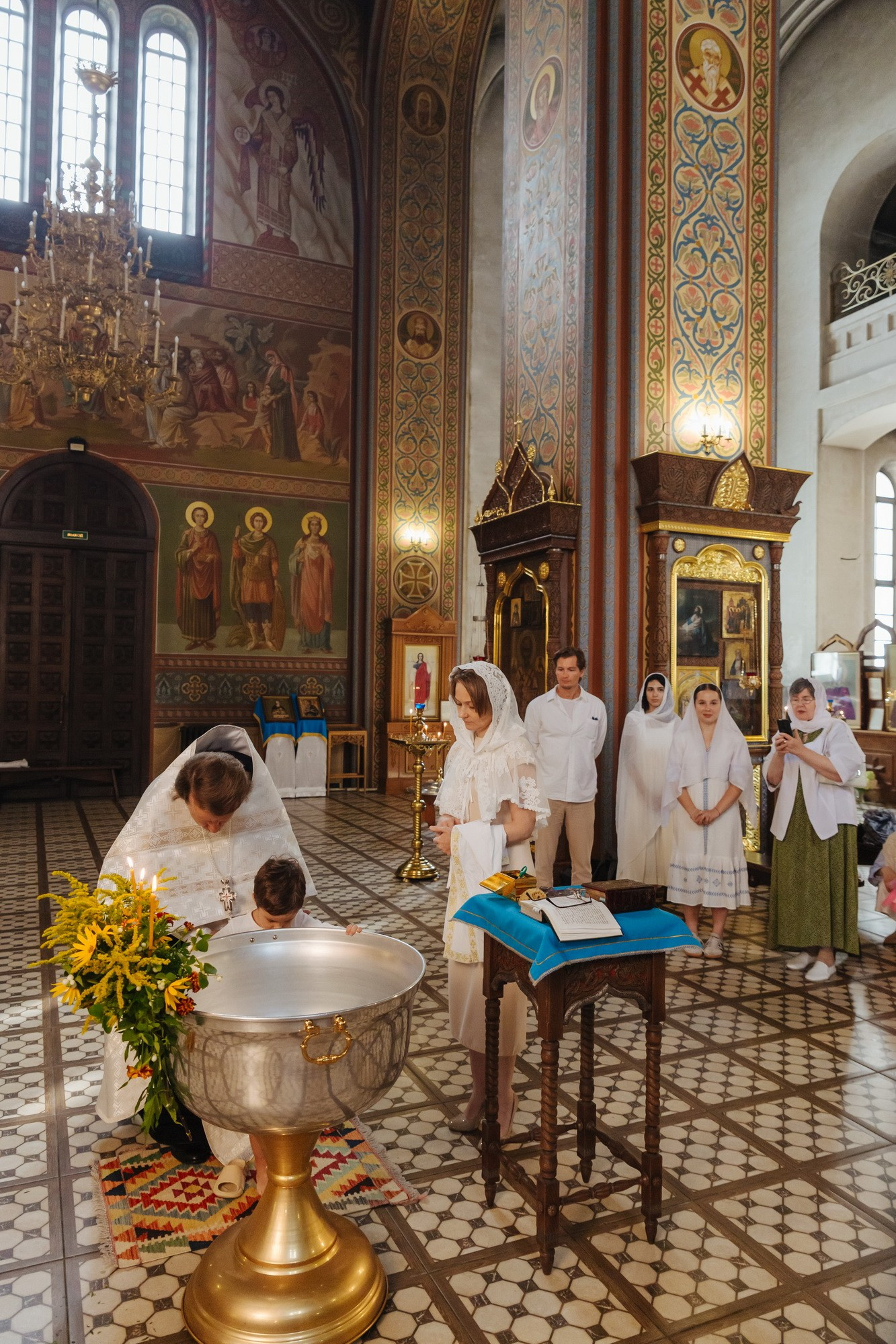 где провести крещение Ломоносов, красивый храм в Ломоносов, как записаться на крестины, сколько стоит крещения, лучший храм ЛО, душевный батюшка