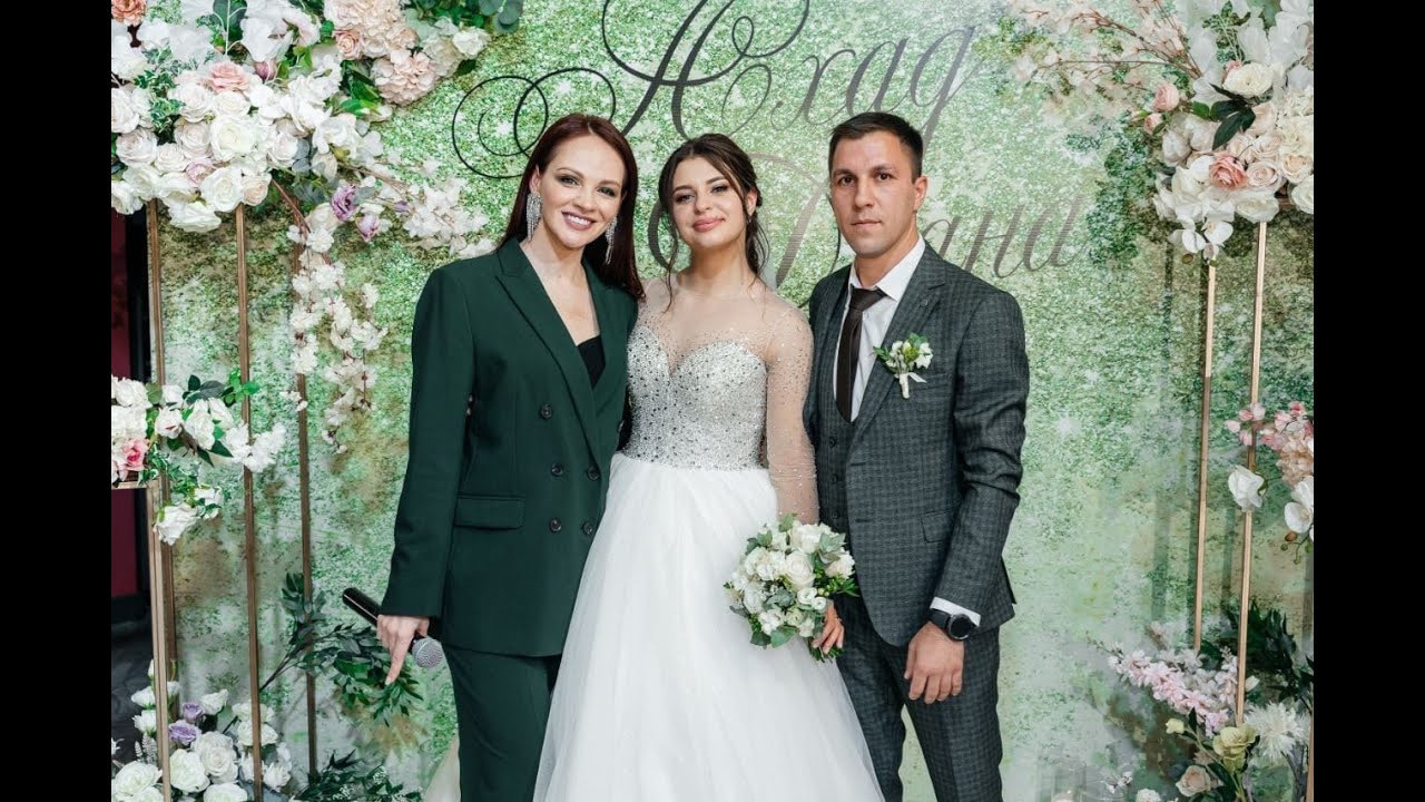 Ведущая Славина Дом у моря. Подрядчики и друзья сети свадебных площадок House for wedding