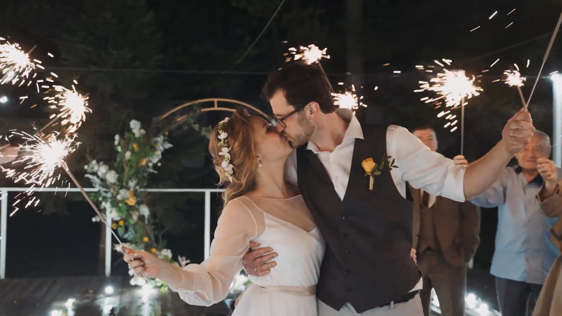 Видеограф Егоров. Подрядчики и друзья сети свадебных площадок House for wedding