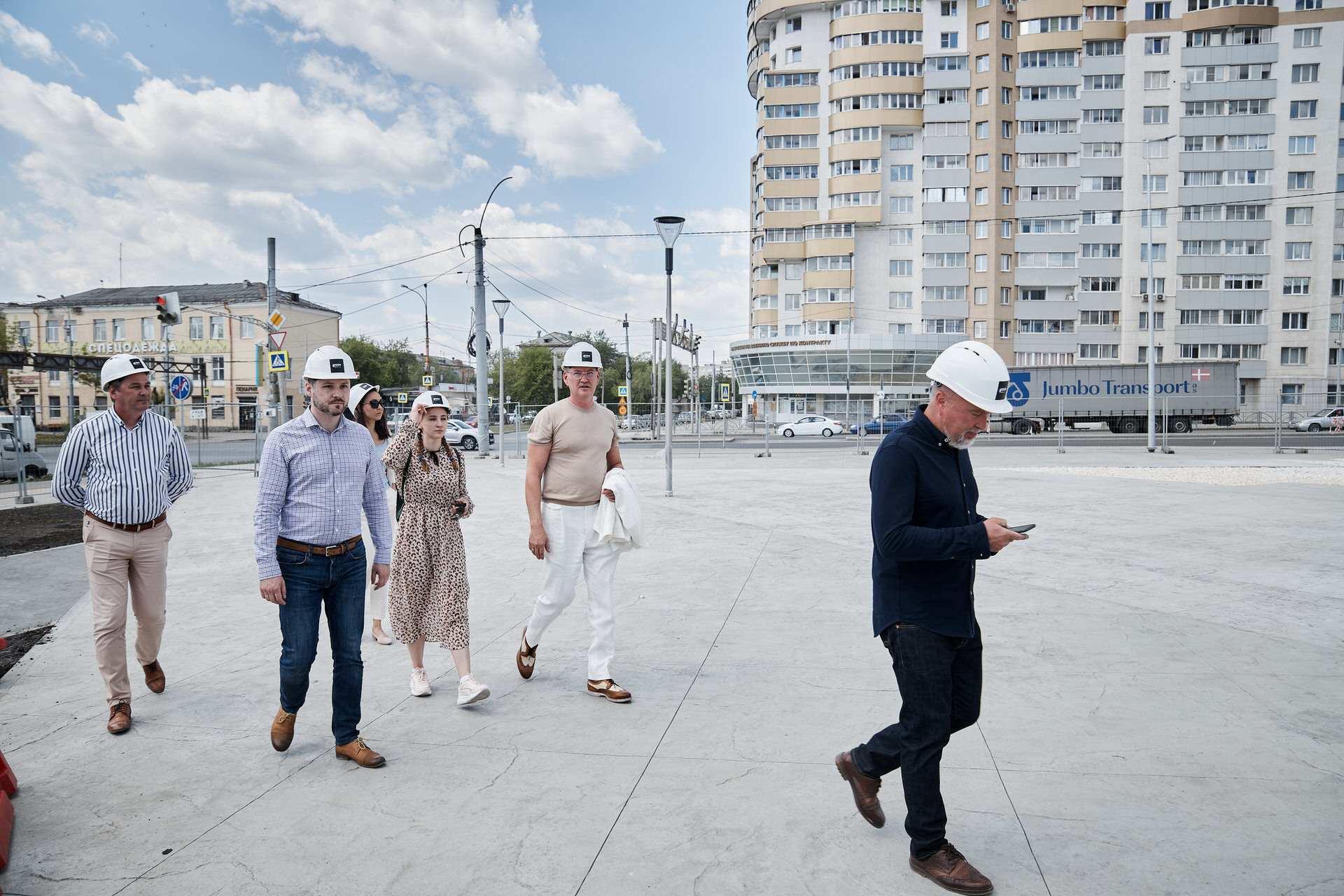 Репортаж со строительства торгового центра Veer Mall. Контент для бизнеса в Екатеринбурге Полдень Медиа