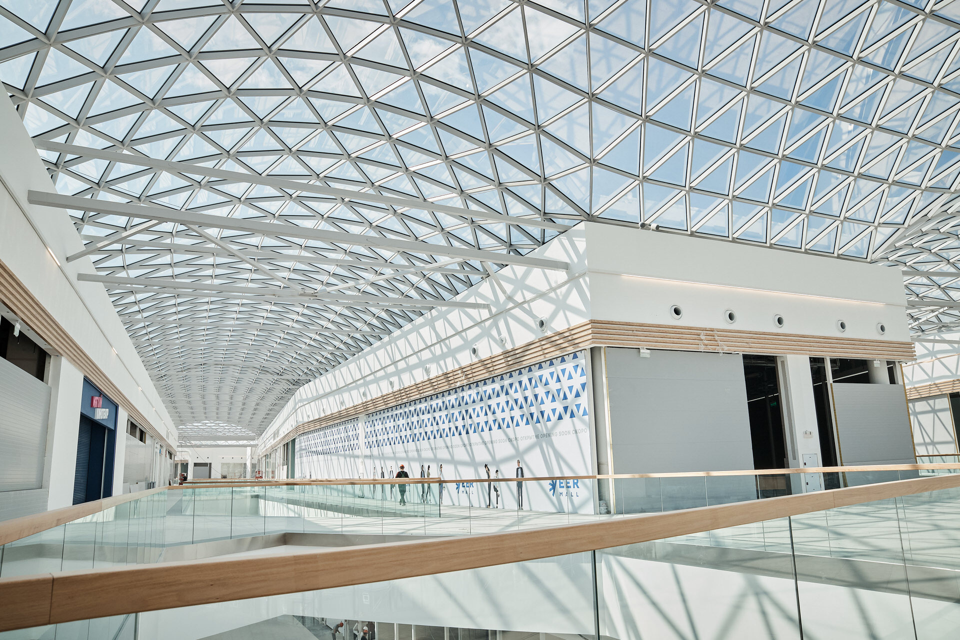Репортаж со строительства торгового центра Veer Mall. Контент для бизнеса в Екатеринбурге Полдень Медиа