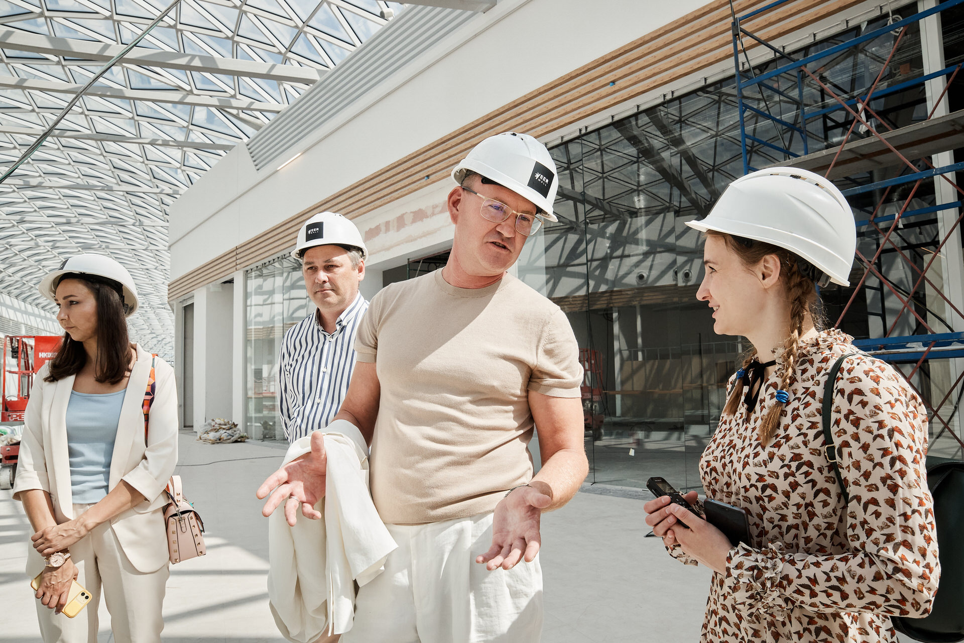 Репортаж со строительства торгового центра Veer Mall. Контент для бизнеса в Екатеринбурге Полдень Медиа