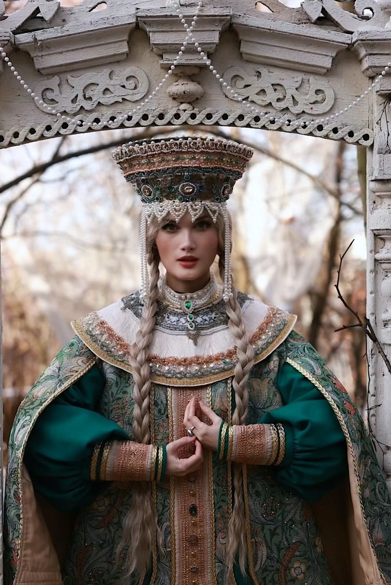 Царица. Русские народные костюмы в Москве