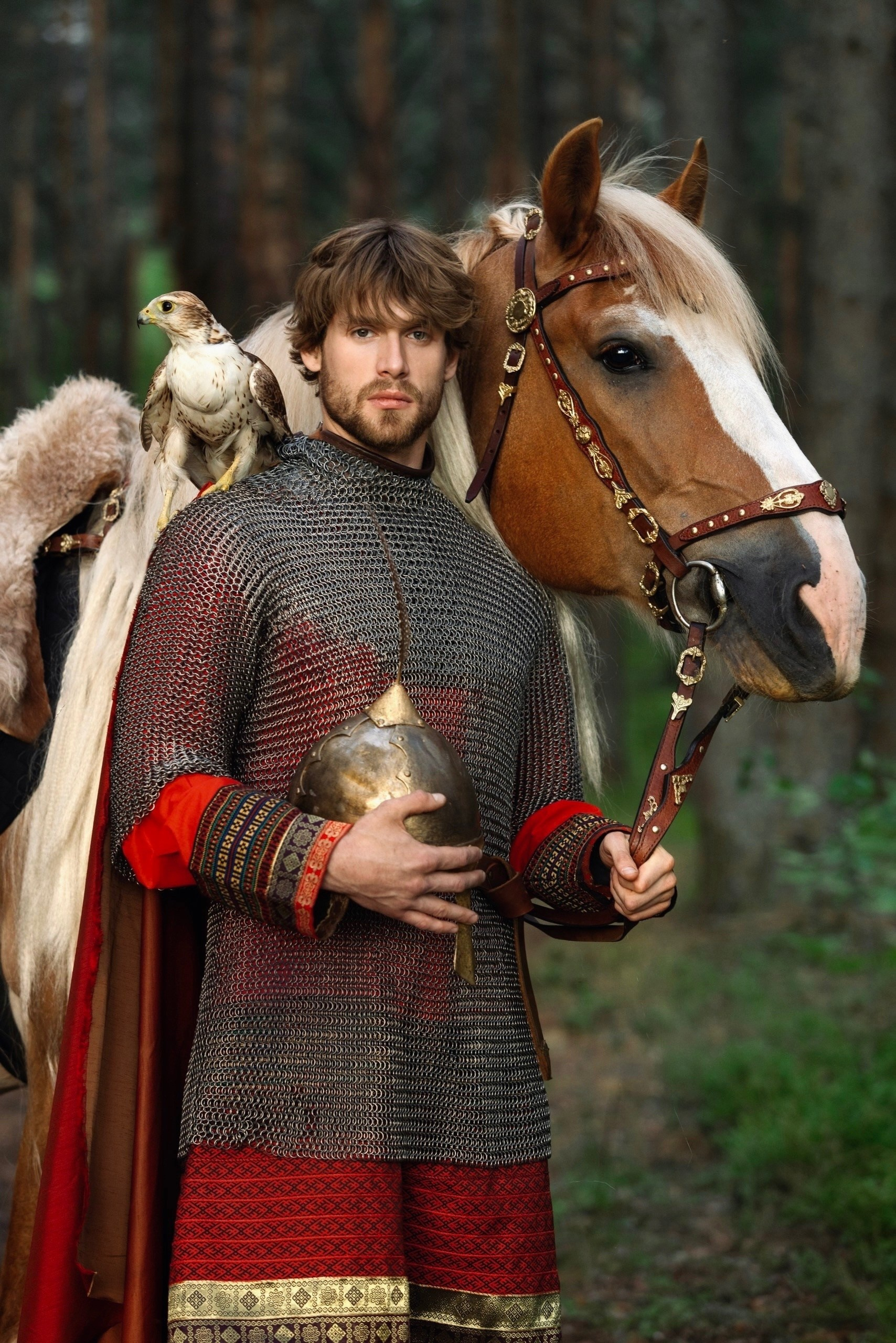 Финист Ясный Сокол. Русские народные костюмы в Москве