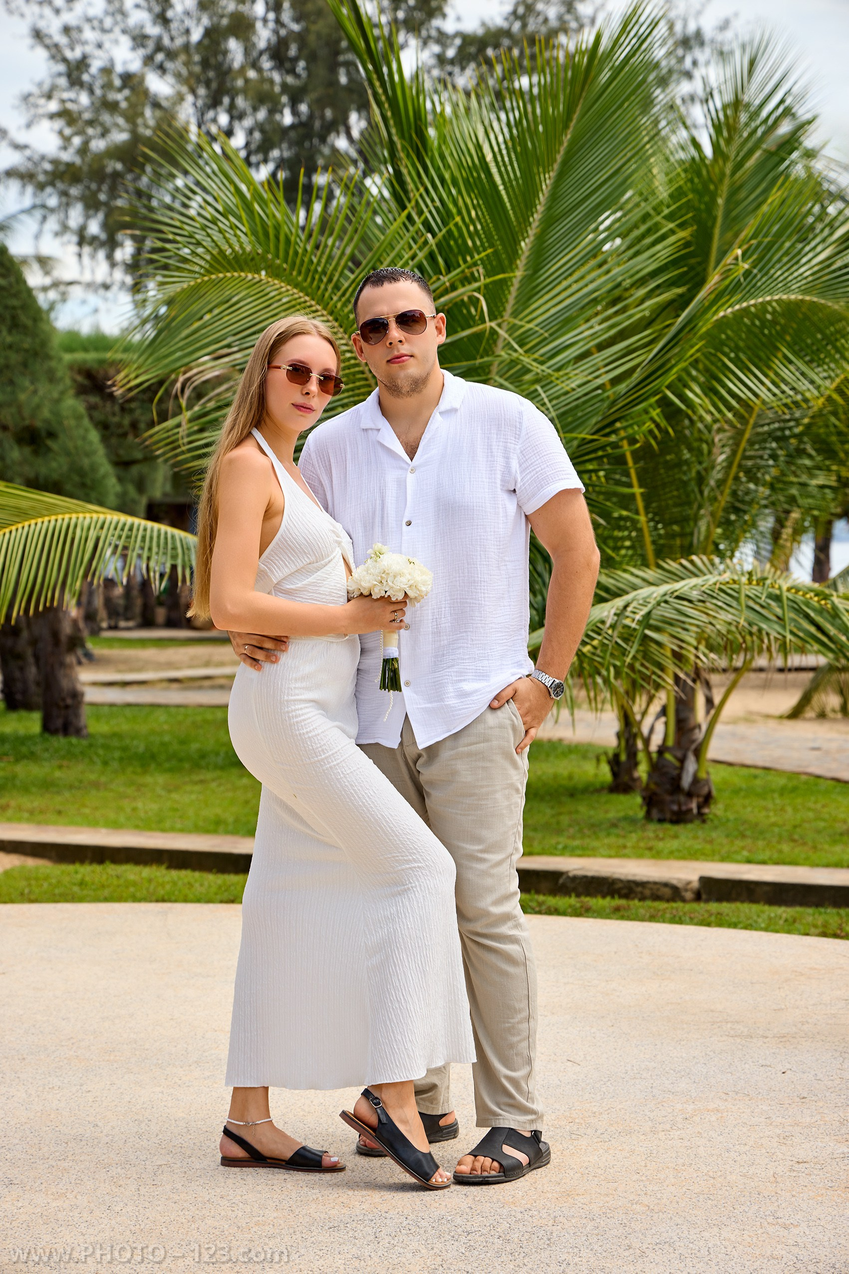 Romantic Couple Photoshoot in Nha Trang. Фотограф в Нячанге: коммерческая и семейная съемка | photo-123.com