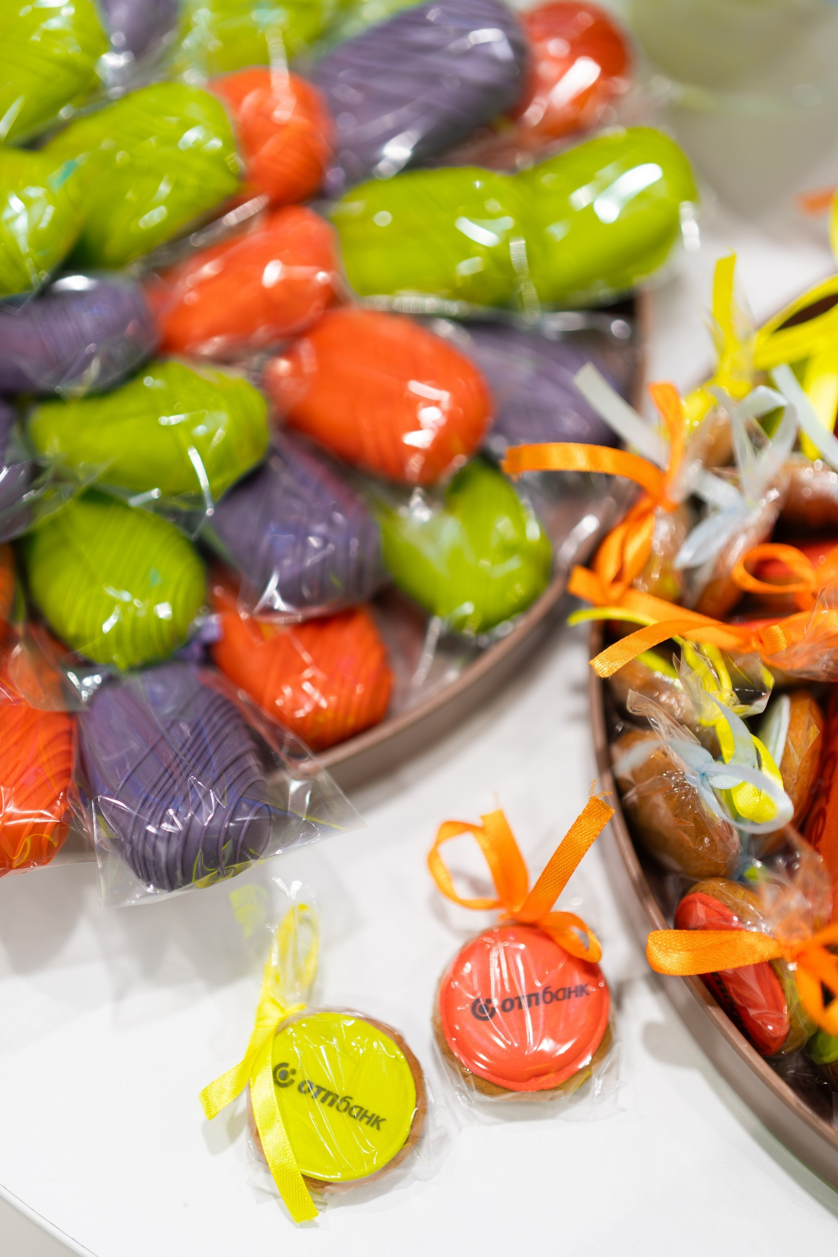 Открытие нового офиса ОТП Банка в Уфе — интерьер, сотрудники, ленточка