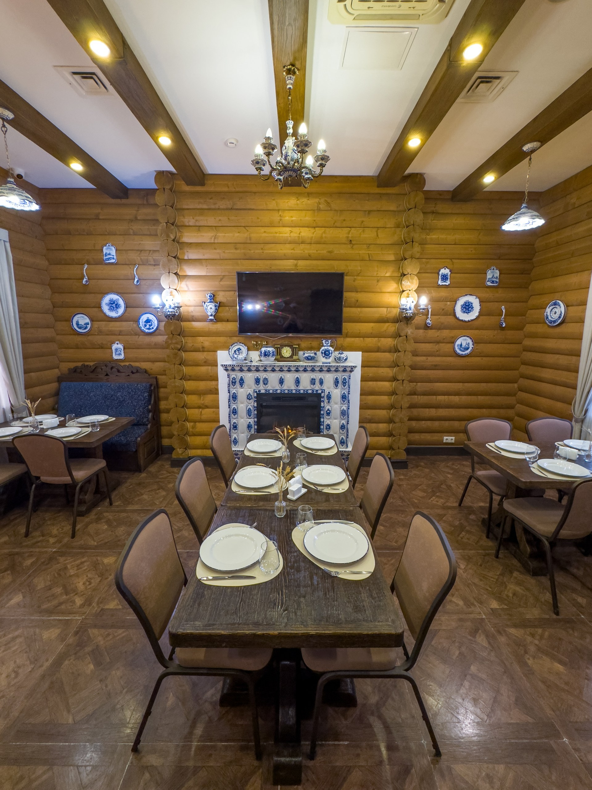 Банкетный зал «Гжель», ресторана «Дача ". Фотограф в Оренбурге. Профессиональный фотограф