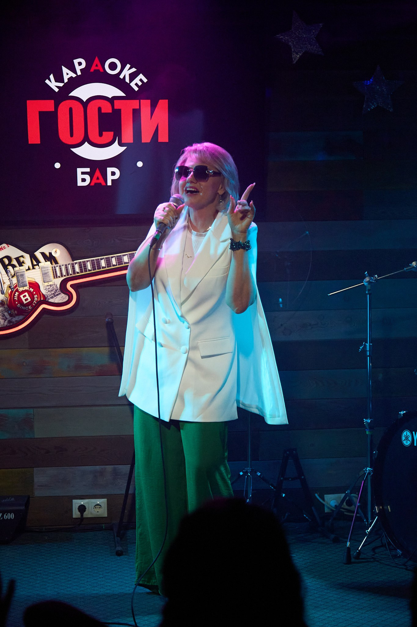 Концерт в баре «Гости». Фотограф Омск | Александр Вандеров