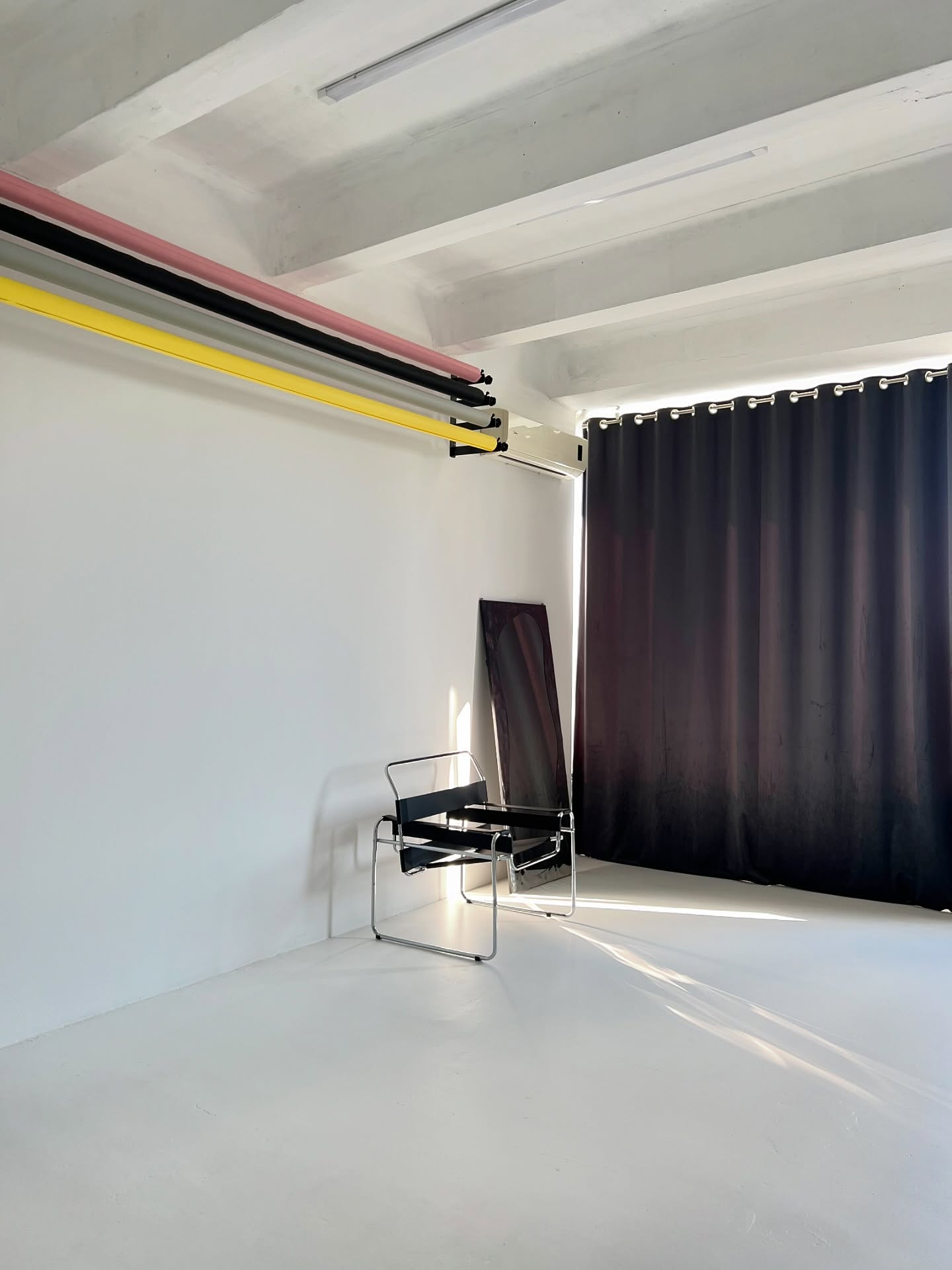 Понравилась студия? Напишите — организую съёмку именно здесь. Фотограф в Минске Людмила Дутко