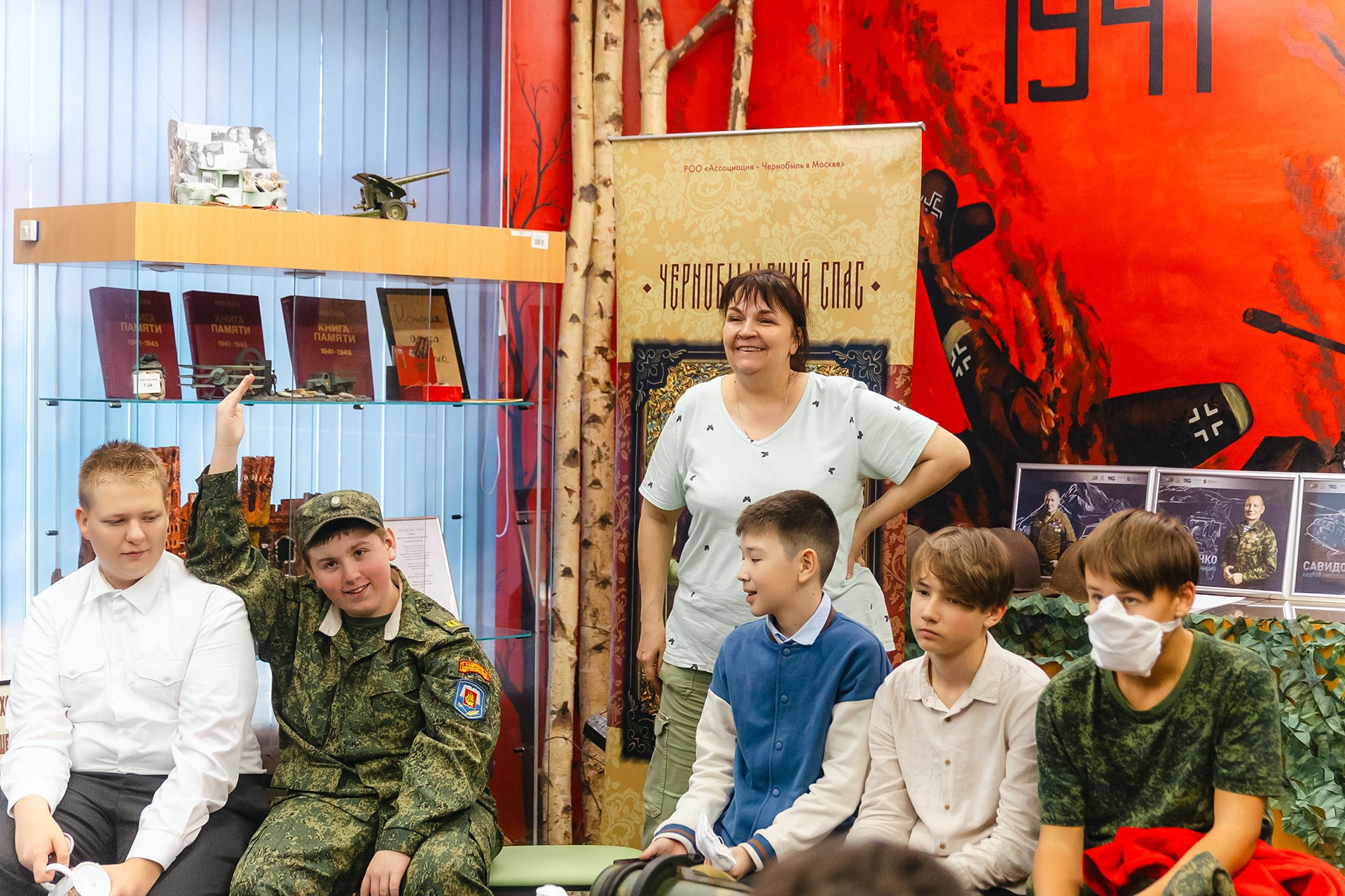 Урок мужества в ГБОУ Школа 956 города Москвы. Фото и видео проект о героях ВОВ, Чернобыльцах, Афганцах