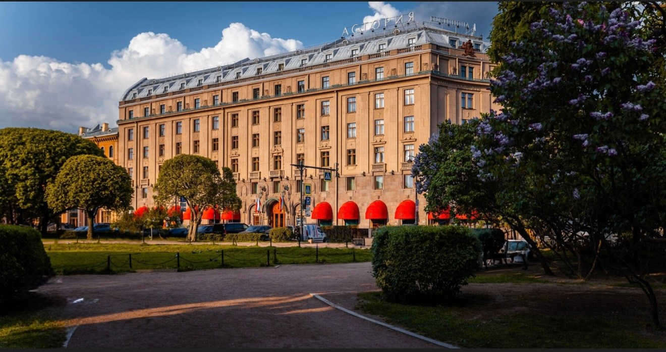 Гайд по отелям СПБ для свадебной съёмки. Свадебный и портретный фотограф