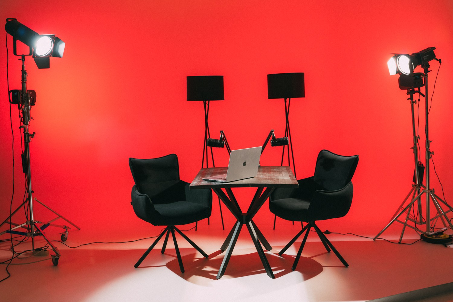 Фотостудия MEL Новороссийск | Подкаст-студия