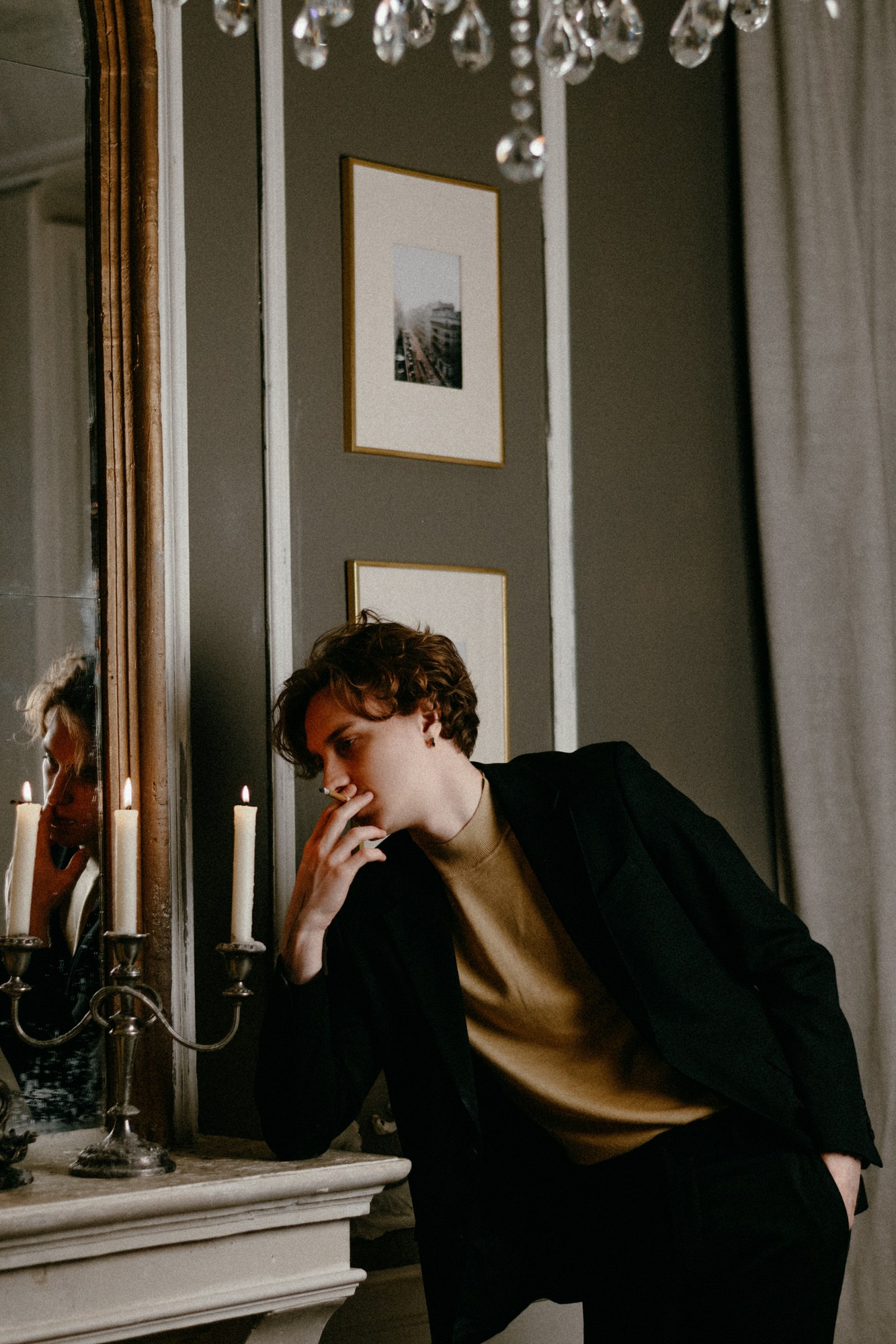 Киношный мужской портрет в студии Файнарт Тюмень — Мужской фотограф Дарья Мустафина. Портретный фотограф Тюмень Дарья Мустафина