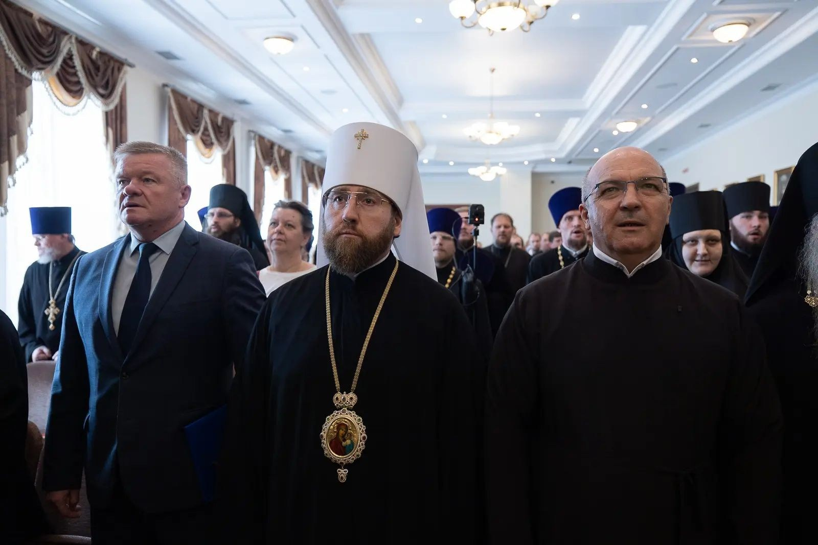 МИТРОПОЛИТ ИГНАТИЙ ВРУЧИЛ ДИПЛОМЫ ВЫПУСКНИКАМ САРАТОВСКОЙ ДУХОВНОЙ СЕМИНАРИИ. Саратовское Северо-Западное благочиние