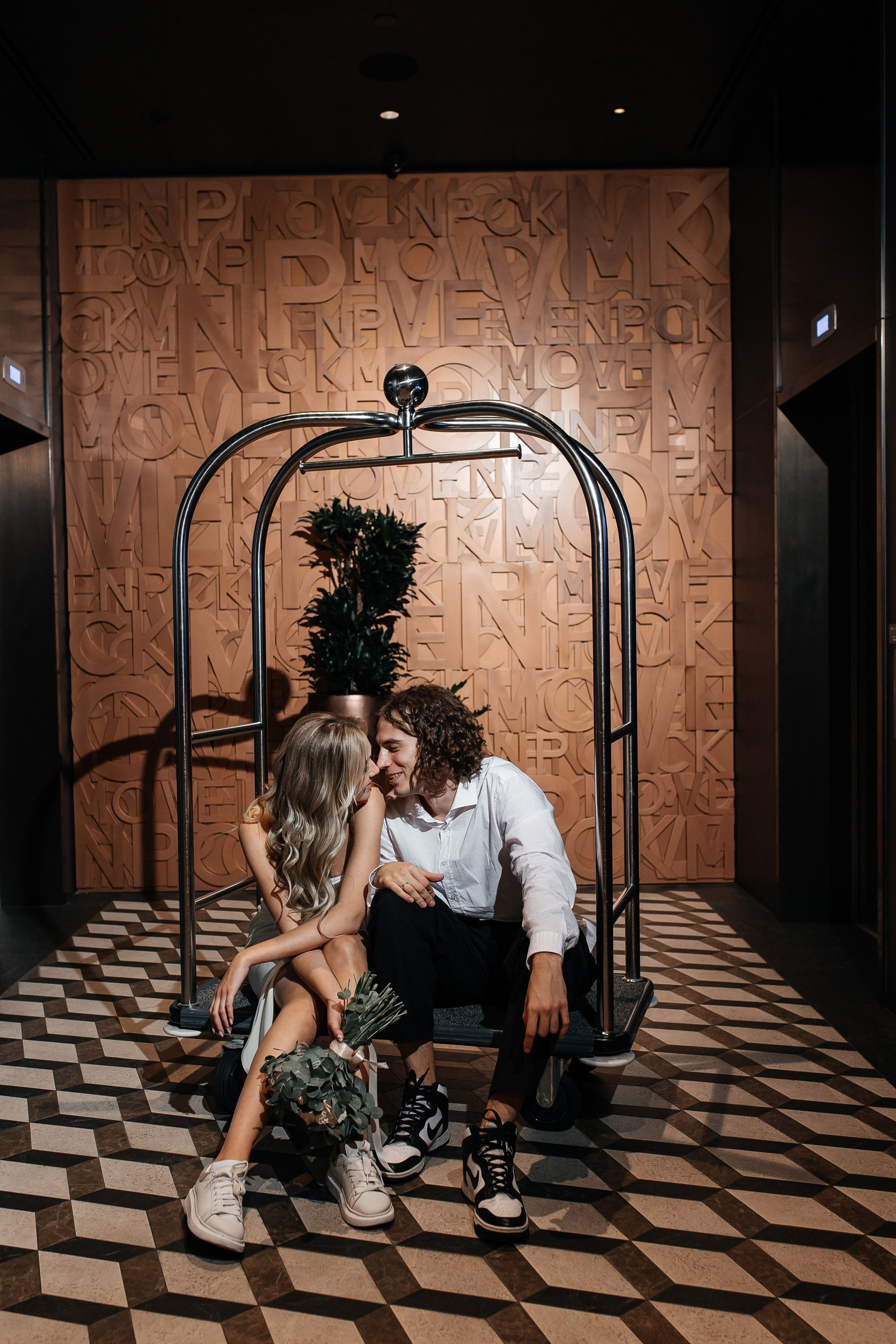 Самые красивые отели Москвы для свадебной фотосессии. Свадебный фотограф в Москве Дарья Олендарёва