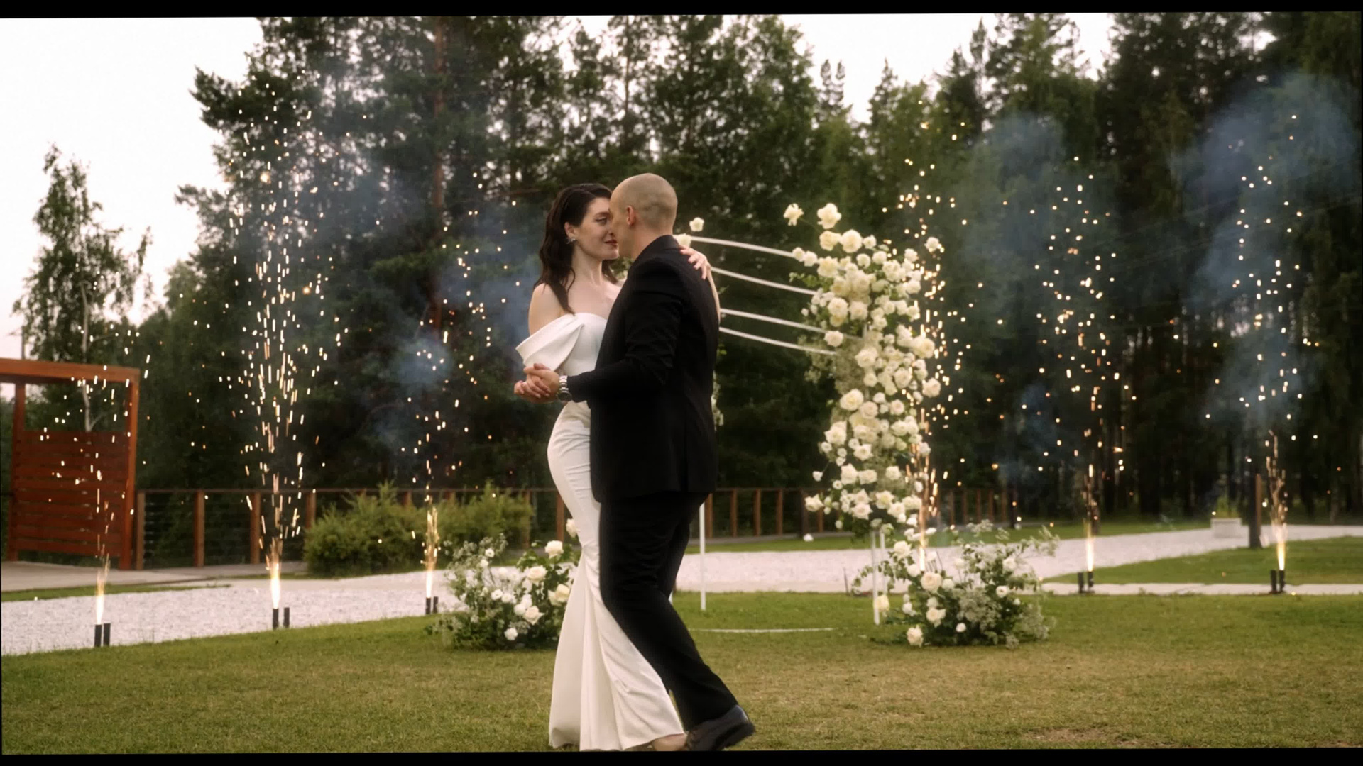 Профессиональный видеограф Максим Мантюк | Видеосъемка по всему миру