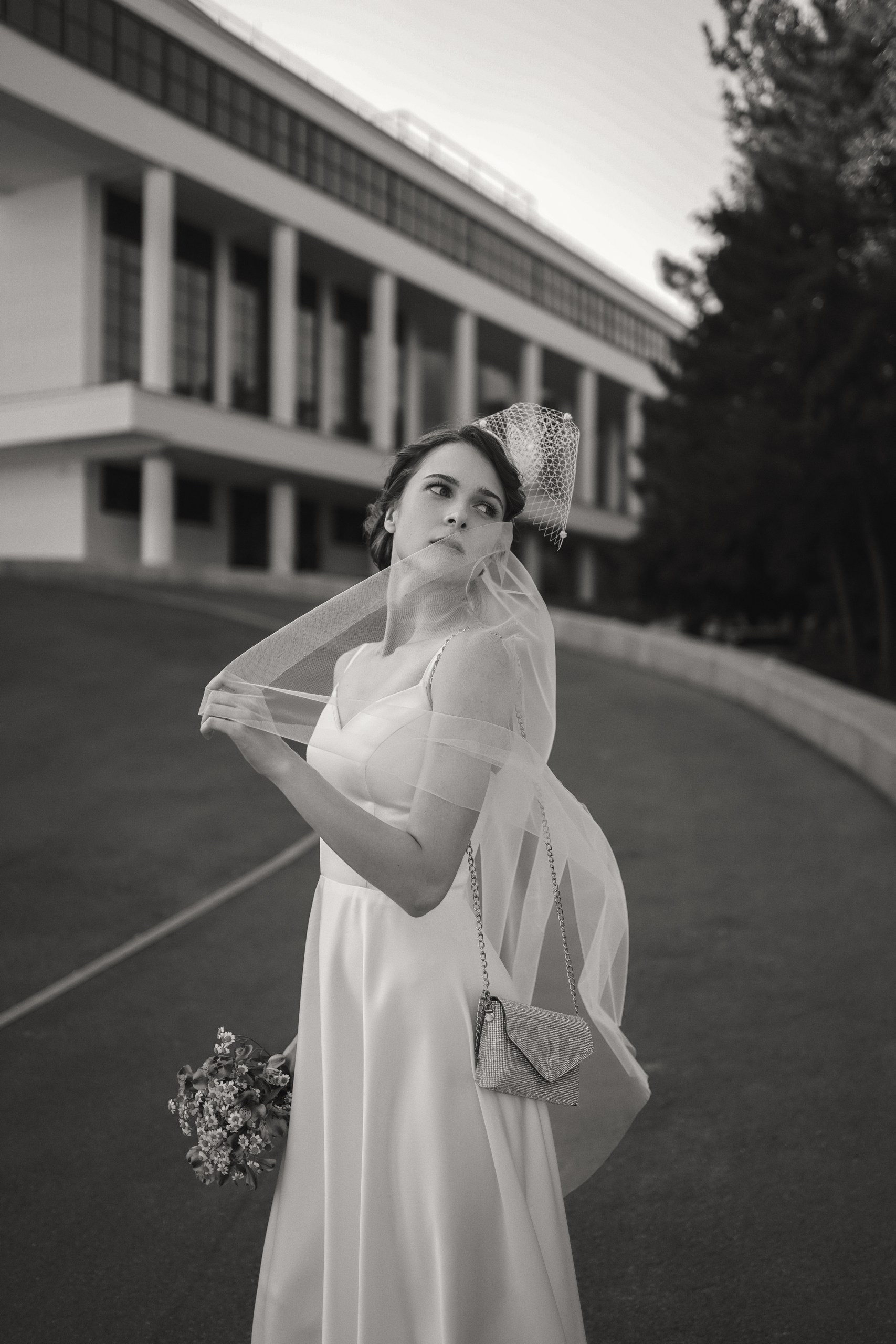 Свадебная фотосессия в парке имени Октябрьской Революции в г. Ростов-на-Дону. Свадебный фотограф в Ростове-на-Дону. Таинство Крещения и Венчания, семейные фотосессии. Алёна Чёботова