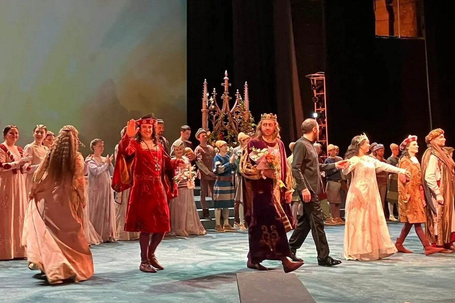 Виктор Коротич - баритон, певец, солист Мариинского театра