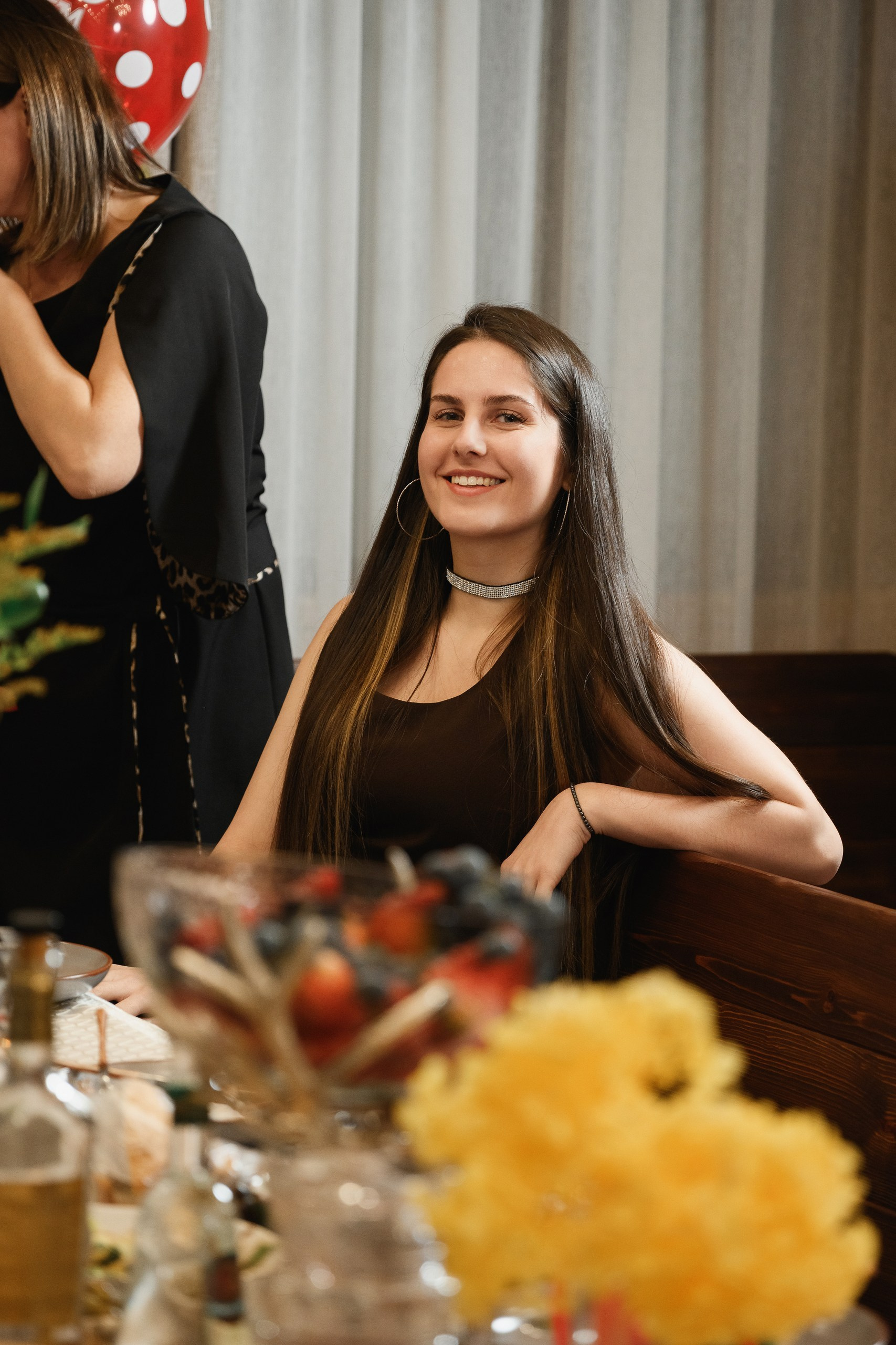 Семейный день рождения в уютной атмосфере, живые эмоции гостей, репортажная съёмка мероприятия, Петропавловск-Камчатский.