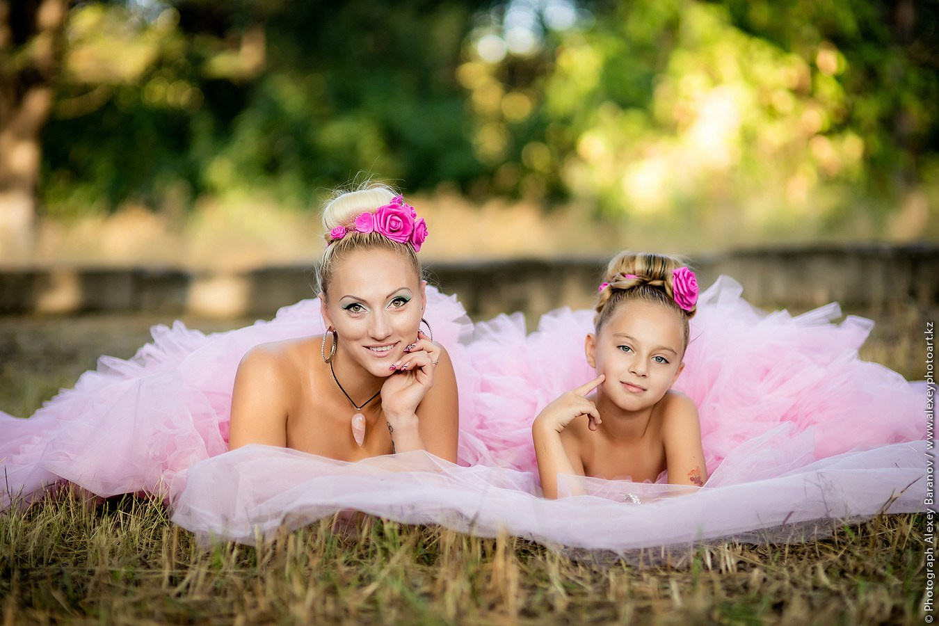 Студийный фотограф в Караганде Алексей Баранов. Фотограф Алексей Баранов. Фотостудия Flash. Семейные фотосессии в Караганде. Индивидуальные фотосессии, детские фотосессии, парные фотосессии в Караганде. Интерьерная фотосессия в Караганде. Семейный фотограф Алексей Баранов. Детский фотограф Алексей Баранов. Художественный фотограф Алексей Баранов. Свадебный фотограф Алексей Баранов. Черно-Белая съемка в Караганде. Самые лучшие семейный и детские фотосессии в Караганде. Прогулочные фотосессии. Street photo. уличная фотосессия в Караганде. Репортажная съемка в Караганде.