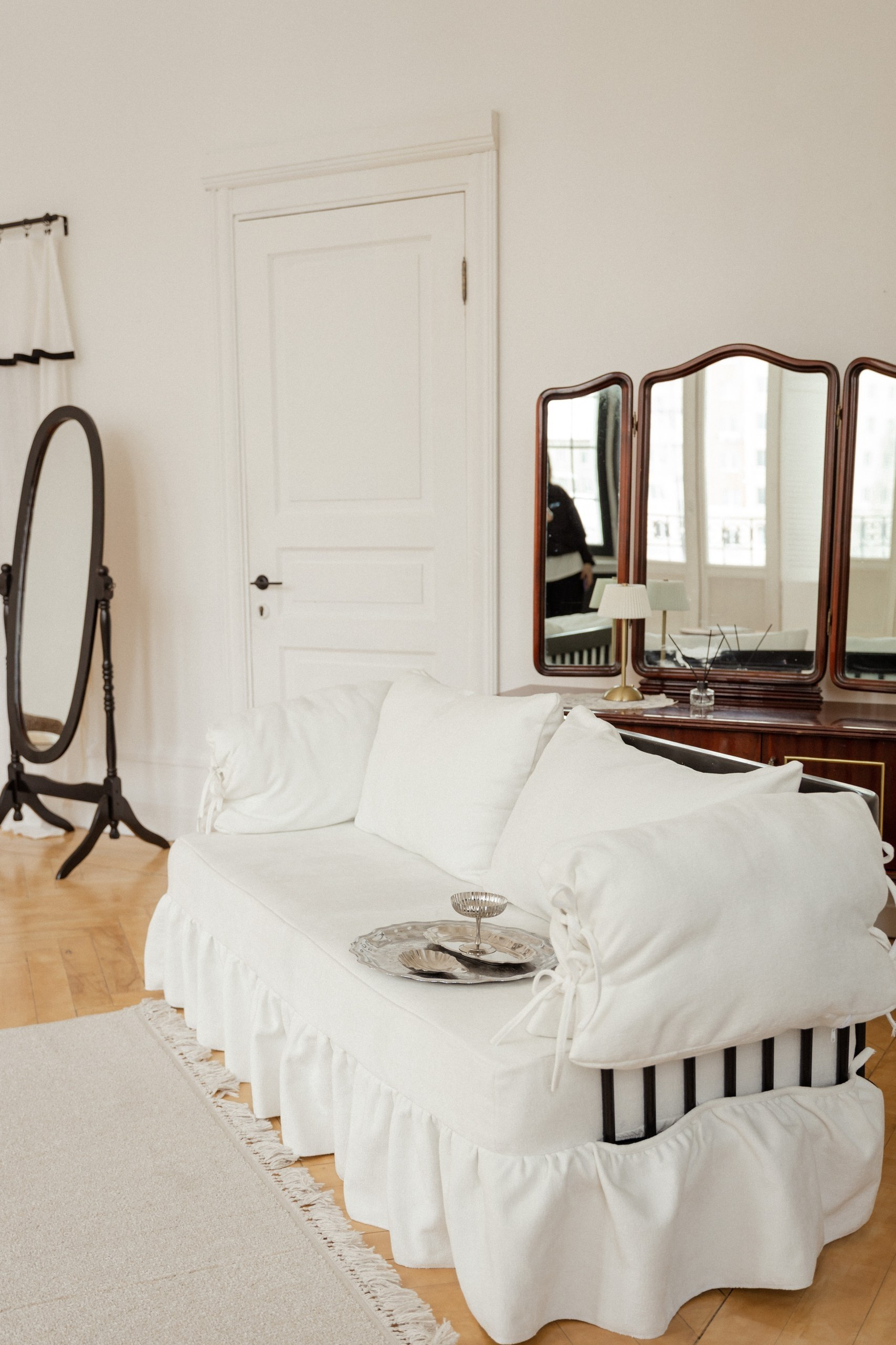 Фотостудии Екатеринбурга. Ирина Кан Фотограф новорожденных в Екатеринбурге