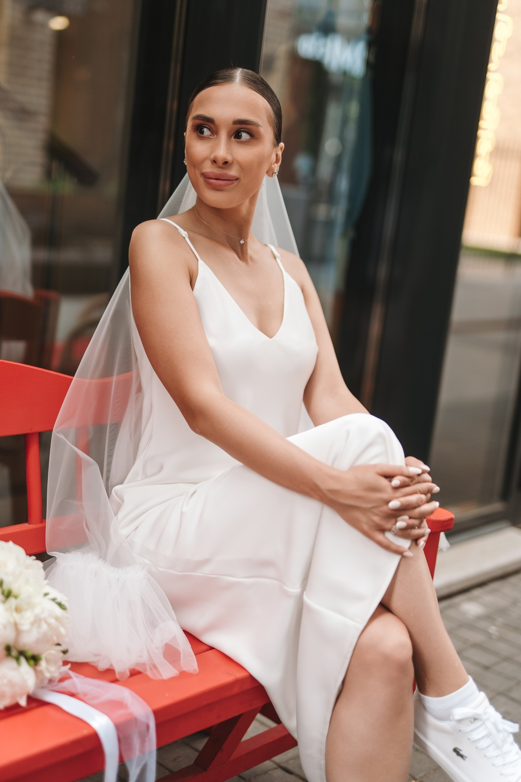 Свадьба 7 июня 2026 года — фотосессия, ЗАГС и банкет в шатре «Под облаками» в Нагаево с ведущим Артуром Ильясовым