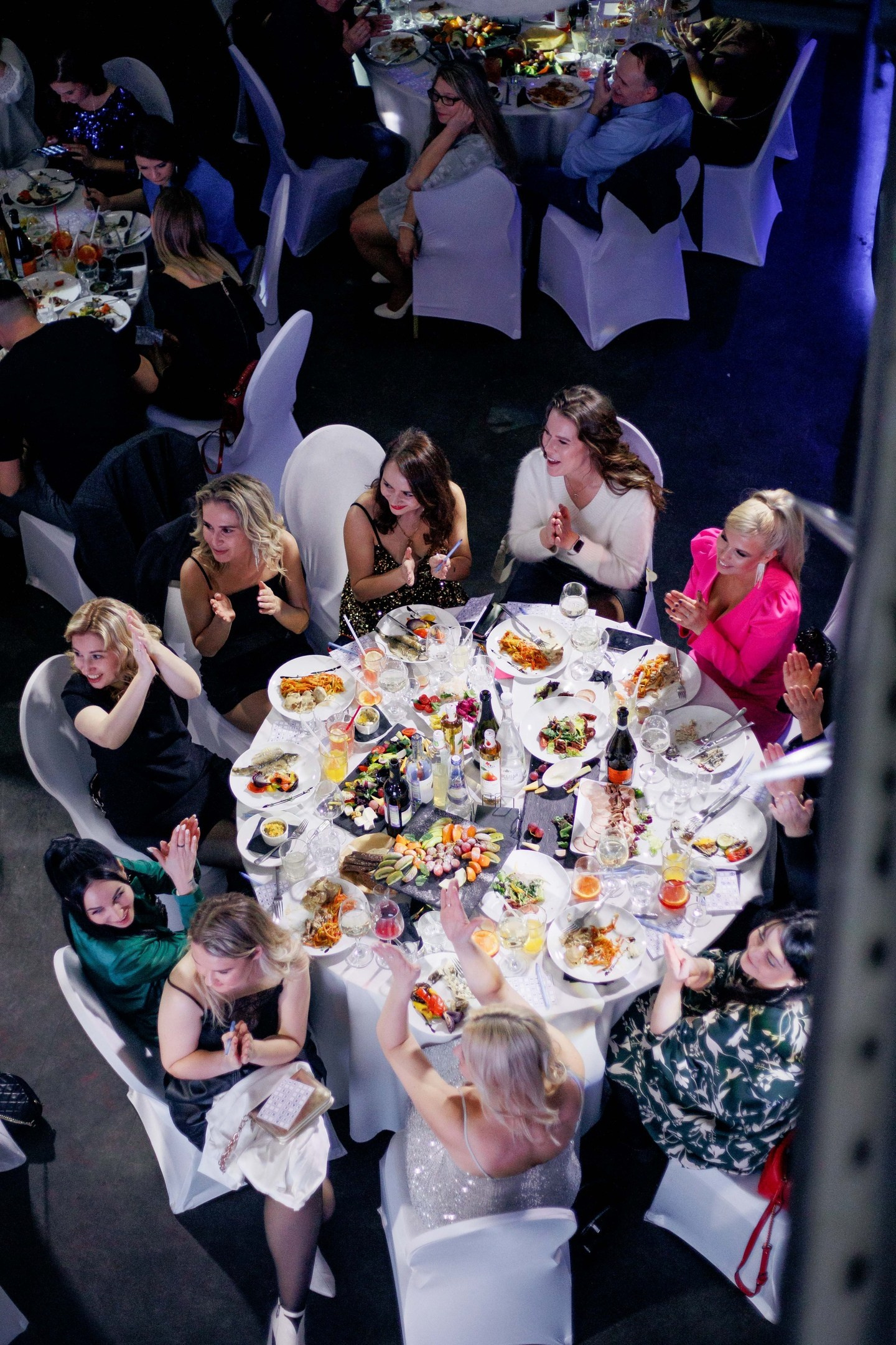 Опытный фотограф на корпоратив в Нижнем Новгороде. Свадебный и семейный фотограф в Нижнем Новгороде и Москве