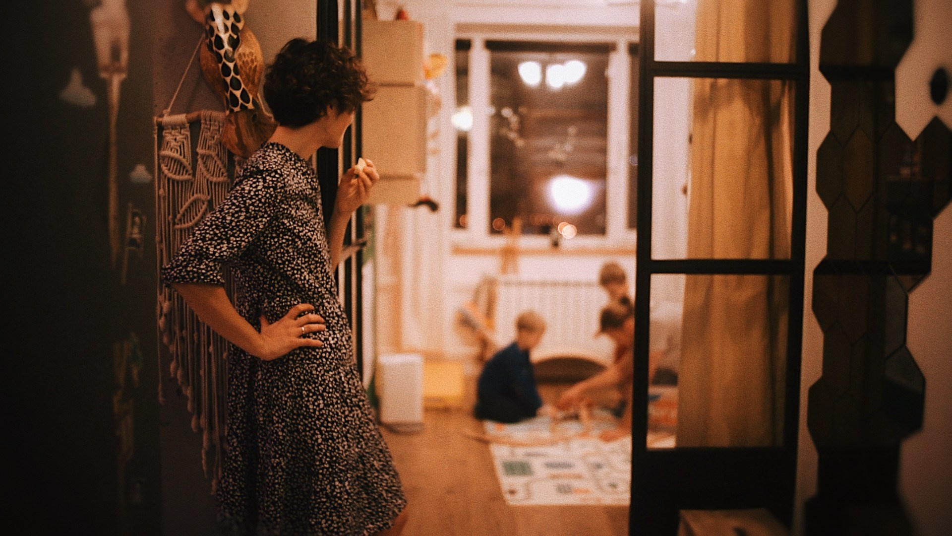 Семейное кино. ВИДЕОГРАФ, РЕЖИССЕР — КАТЯ ГУСЕВА