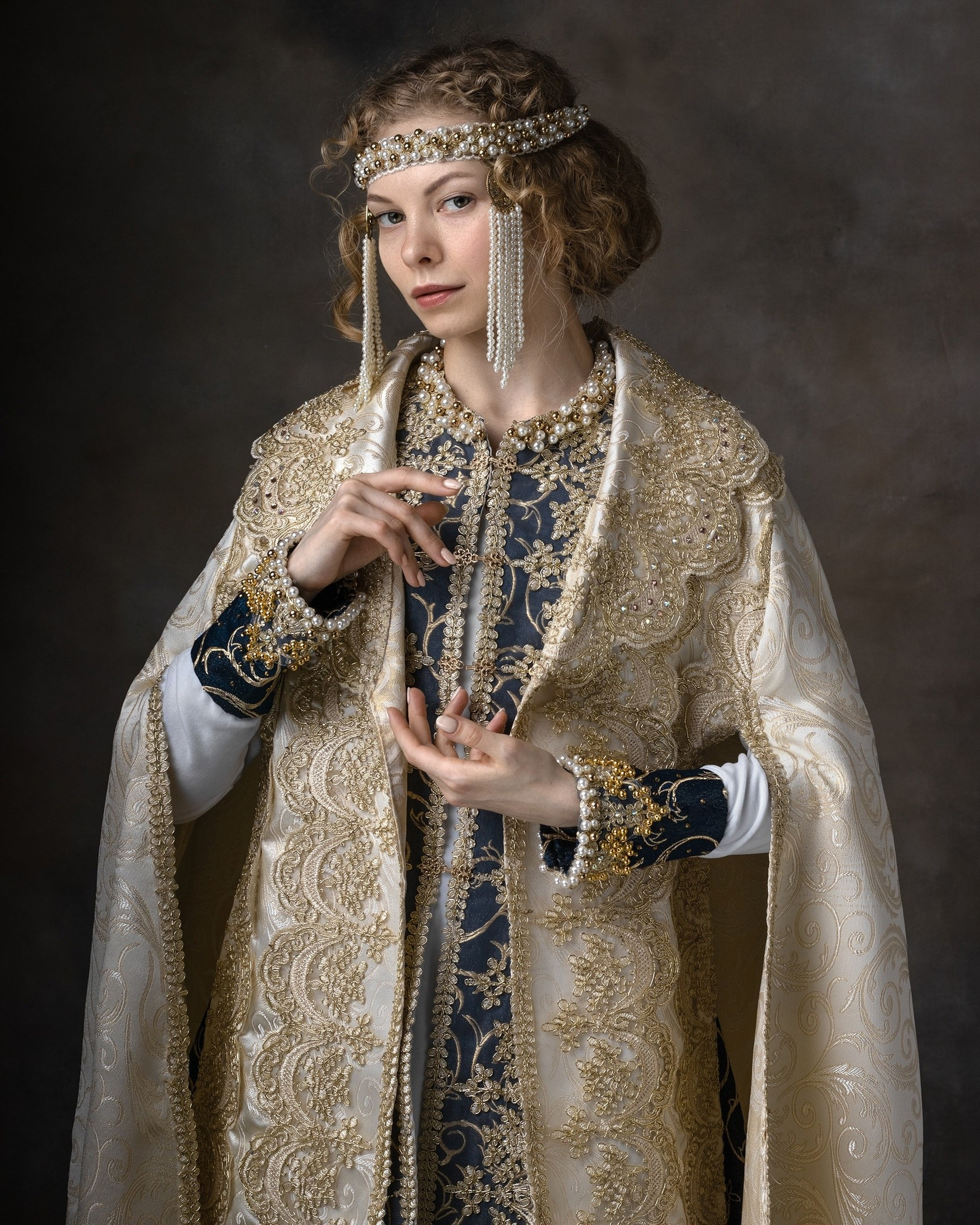 НОВЫЕ СЪЕМКИ В СТУДИИ — ОНА (ПЛАН)