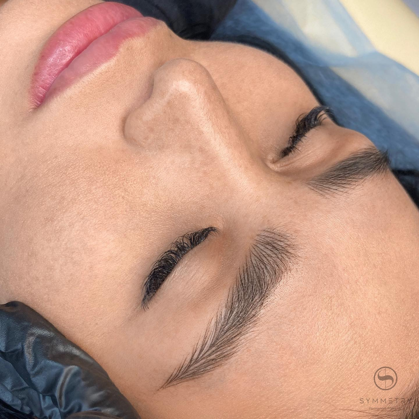 Нафиса. Студия перманентного макияжа, косметологии и массажа SYMMETRY в Москве, м. Киевская