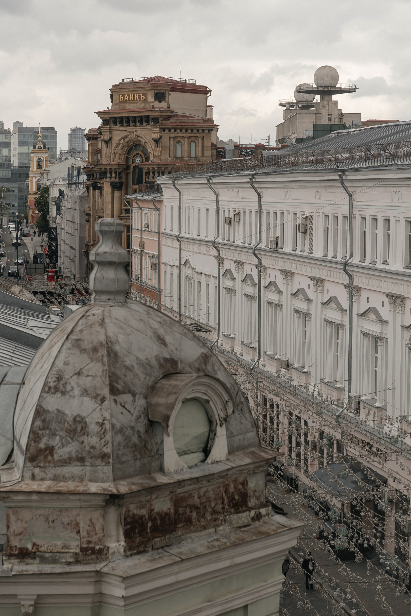 Свадебная фотосессия в отеле Savoy и регистрация брака в усадьбе Зубовых