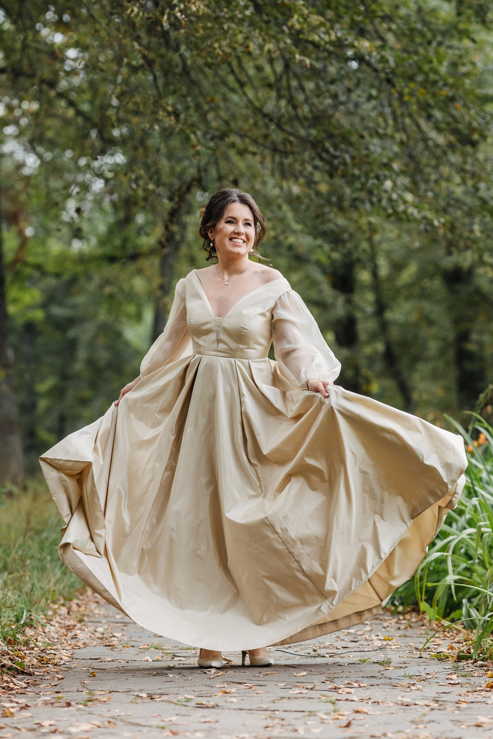 Организация свадьбы, корпоратива, юбилея на веранде в Якушево. Банкетный зал Веранда в Якушево у озера для свадеб, юбилеев, корпоративов. Официальный сайт