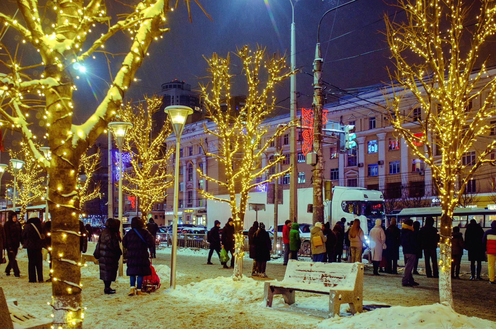 Зима уходящая. Руслан Шувалов (поэтограф)