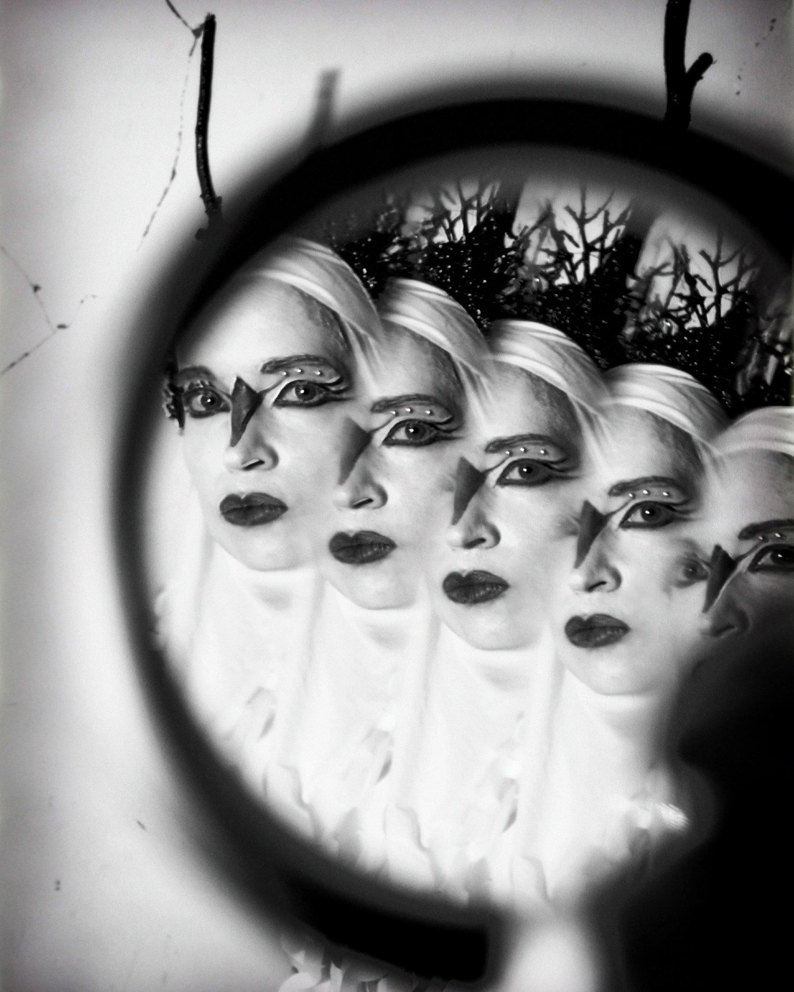 ABOUT / CONTACT. Yulia Yurchevskaya | Art Director & Visual Visionary