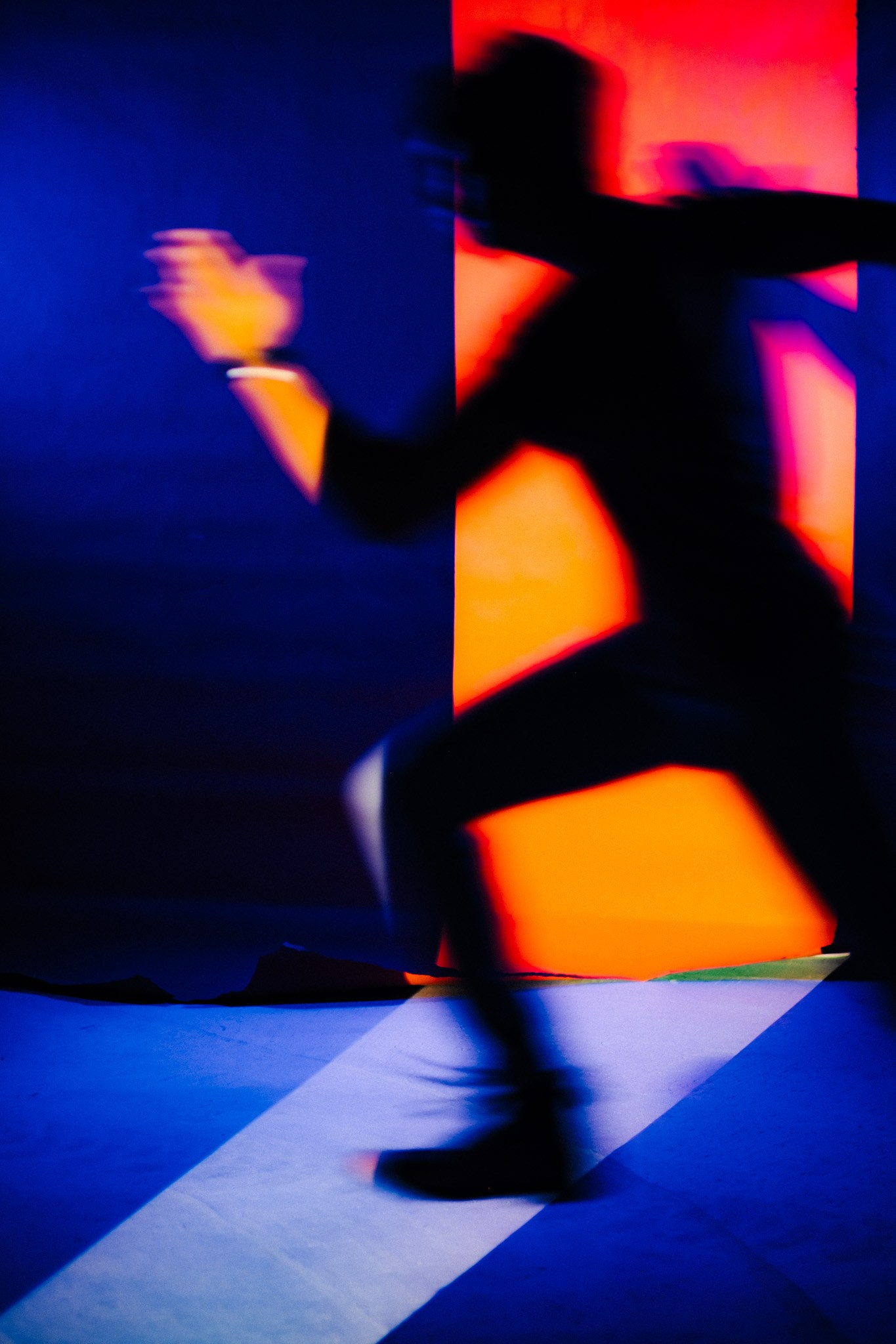 Works. Фотограф с цветным светом и оператор в Москве | Лиля Кичигина