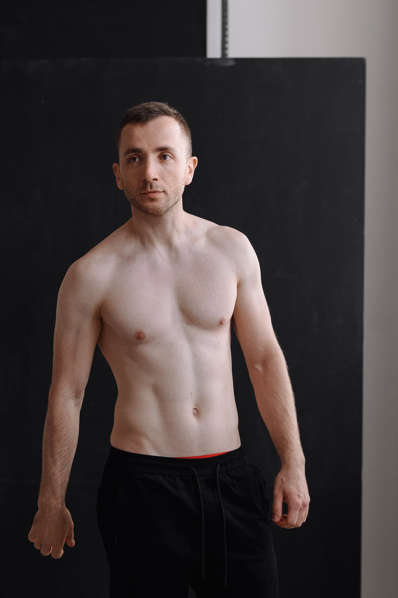 Мужская спортивная фотосессия в Тюмени: боулдеринг и лайфстайл. Фотограф Дарья Мустафина, Тюмень