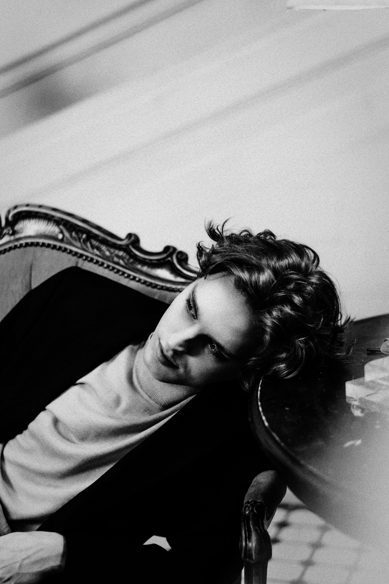 Черно-белая фотосессия для мужчин в Тюмени. Эстетичные ЧБ фото