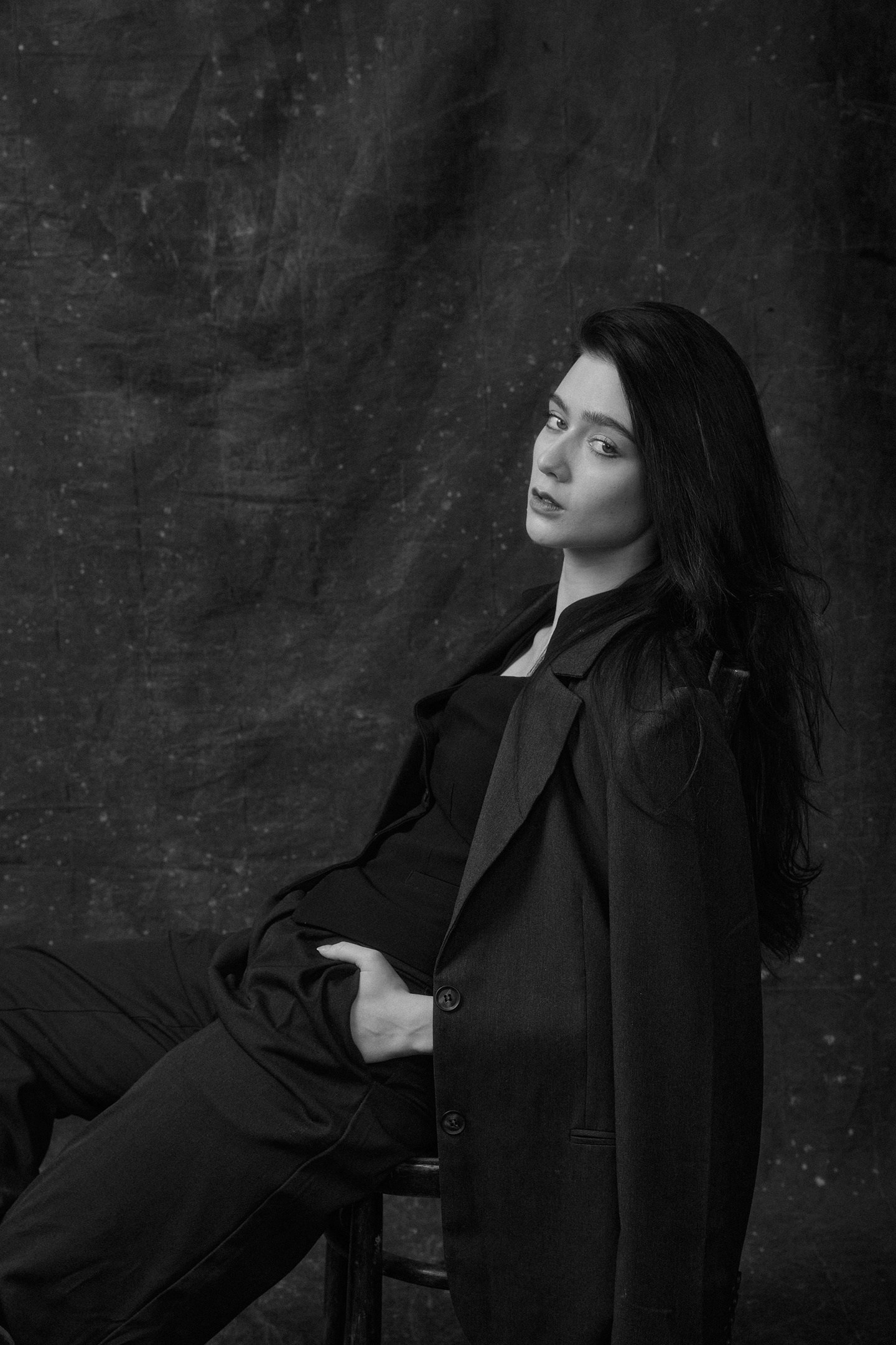 НОВЫЕ СЪЕМКИ В СТУДИИ — ОНА (ПЛАН)