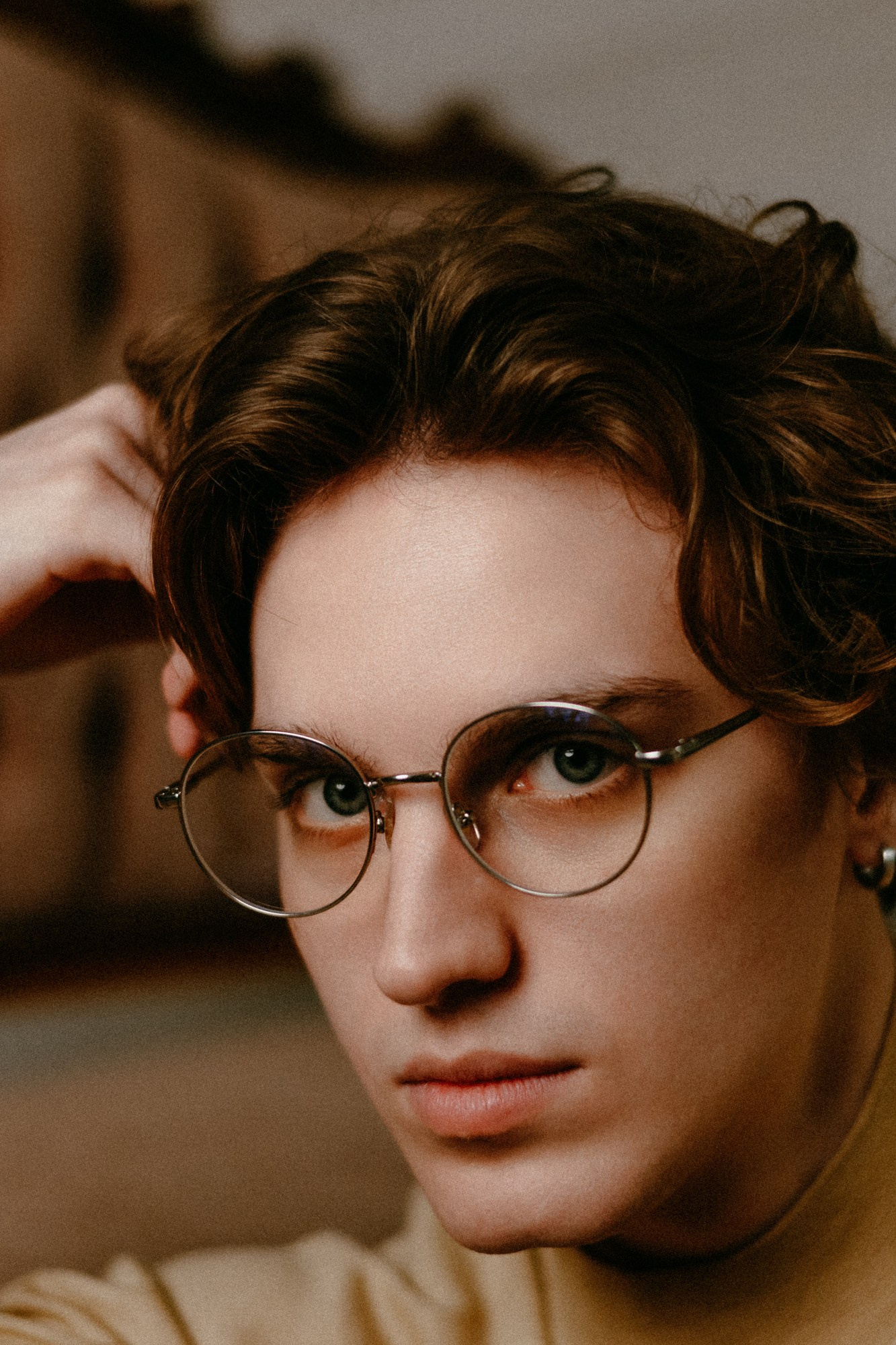 Киношный мужской портрет в студии Файнарт Тюмень — Мужской фотограф Дарья Мустафина. Портретный фотограф Тюмень Дарья Мустафина