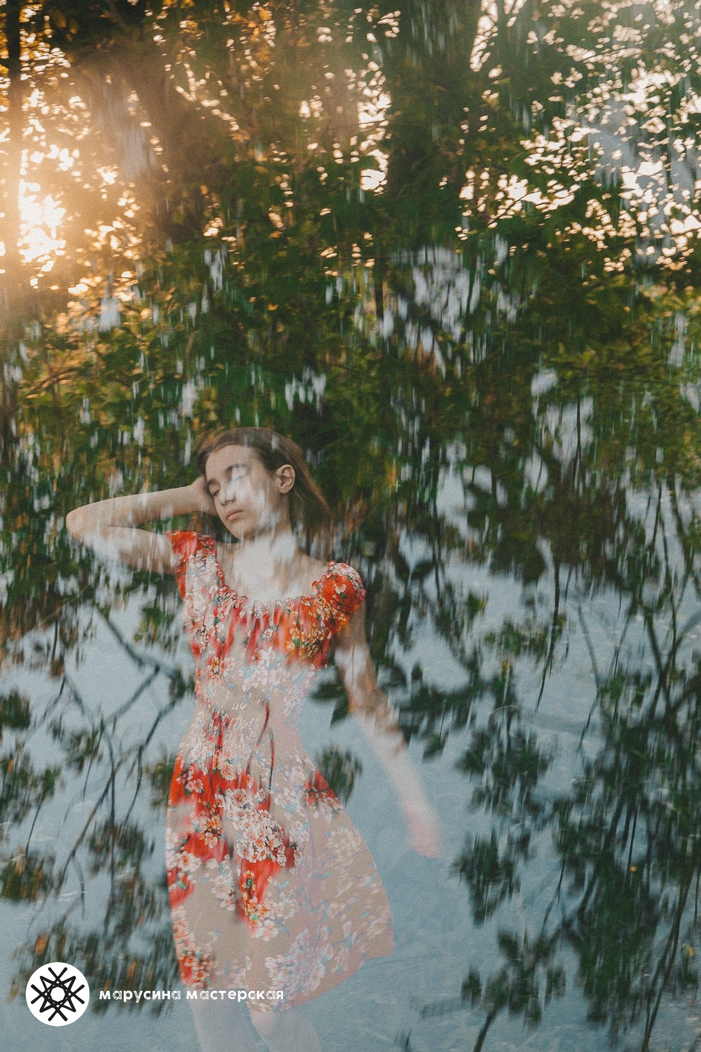 Авторская творческая фотография — женский портрет, отражение, эффект мультиэкспозиции, ощущение свободы