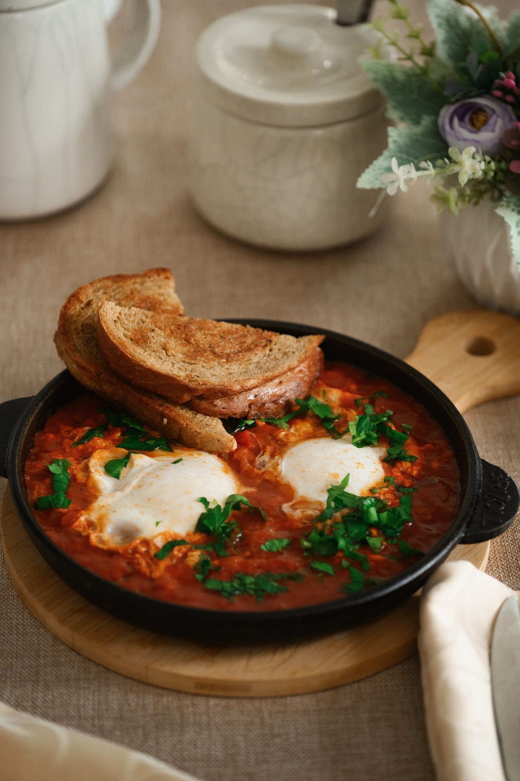 Фотосъемка еды в кафе в Петропавловске-Камчатском. Фуд-фотосессия в уютном заведении Петропавловска-Камчатского. Фотосъемка блюд в студии или интерьере кафе в Петропавловске-Камчатском. Красивая фуд-фотография с эстетичной подачей в Петропавловске-Камчатском. Фуд-фотосессия стоимость услуг в Петропавловске-Камчатском.