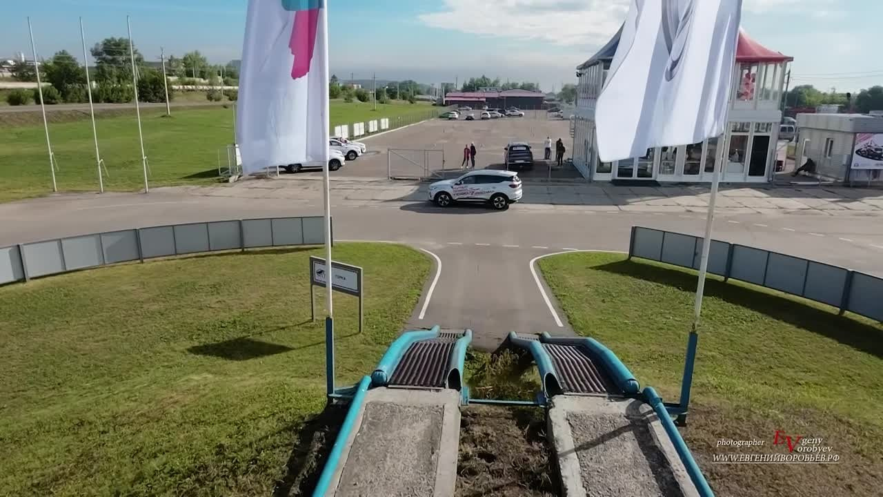 Рекламная фото видеосъёмка в Красноярске с квадрокоптера FPV дрона цены описание стоимость услуг