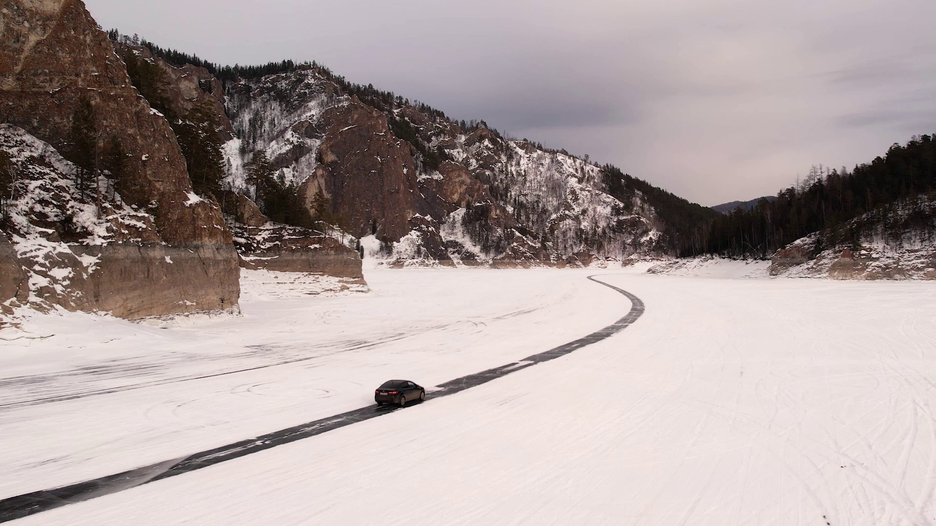 Аэросъёмка фото видео с квадрокоптера FPV дрона в Красноярске фотосъёмка монтаж видеоролика