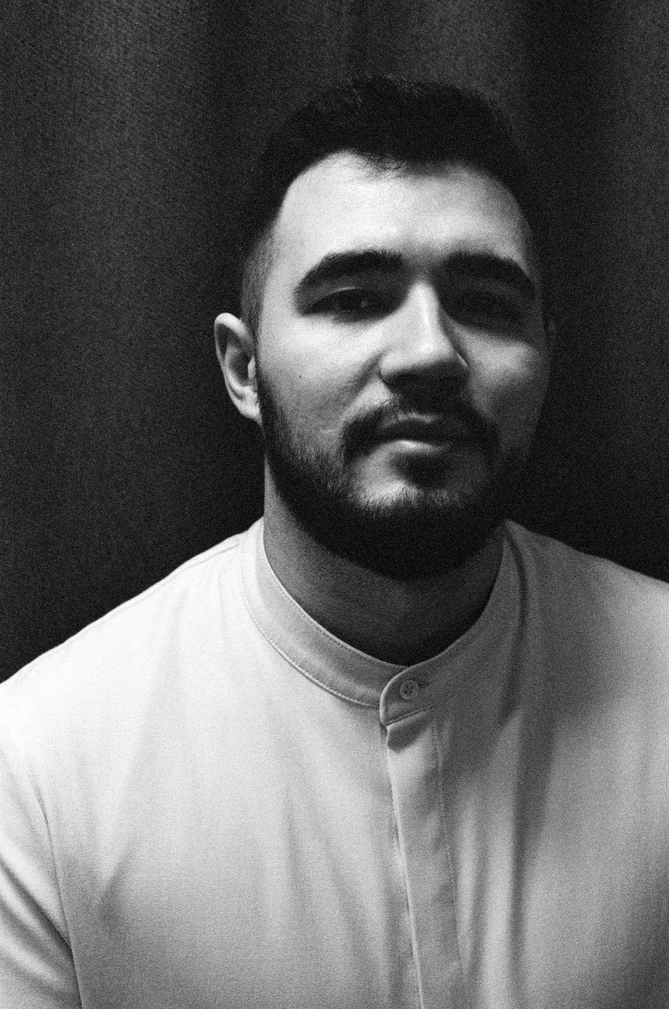 Люди. Персоны. Другой Павел Поцелуев — плёночная фотография и мастерство мясного дела